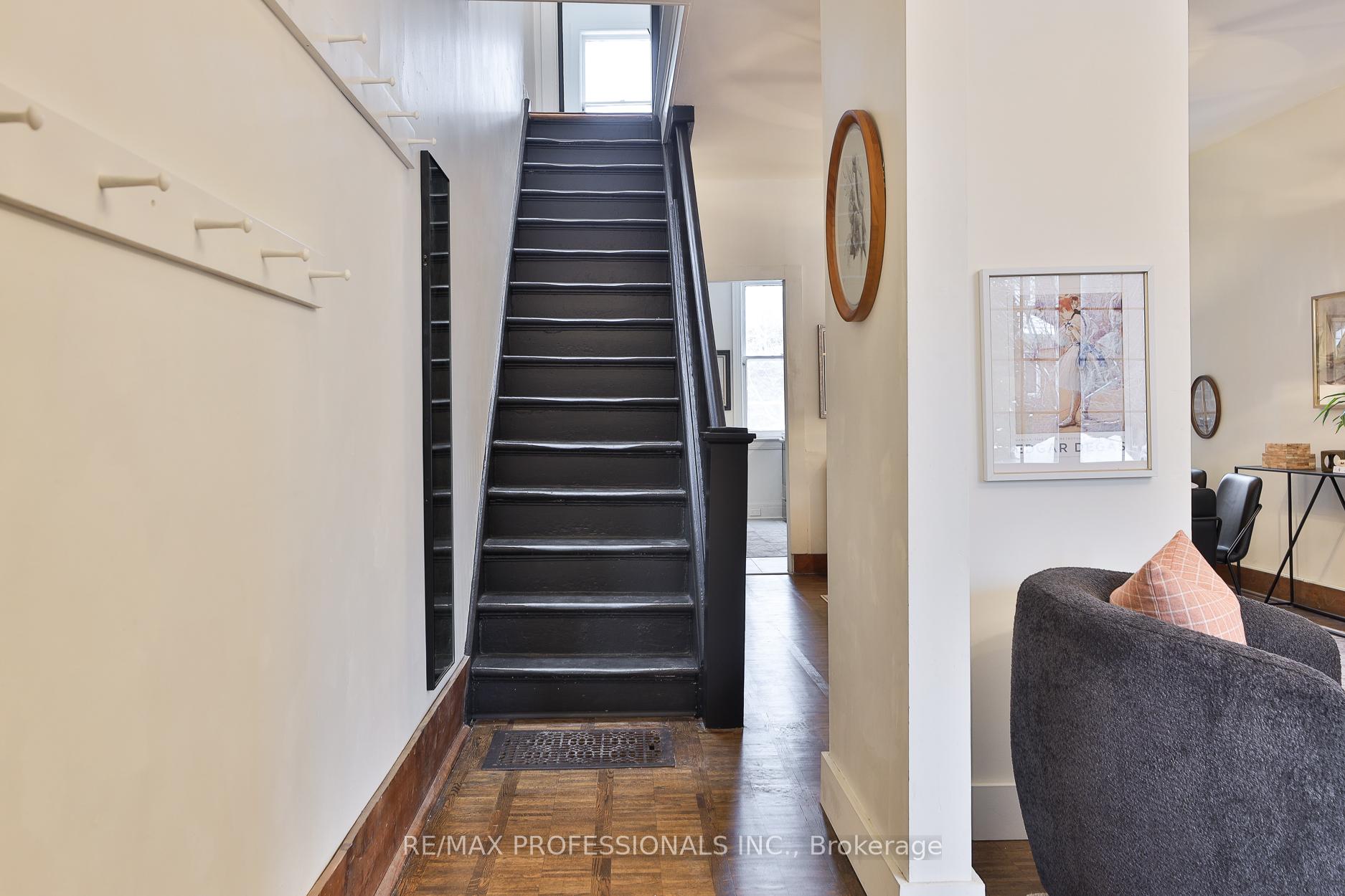 Photo 9 of 253 Howland Avenue, Toronto, The Annex — HOMEH