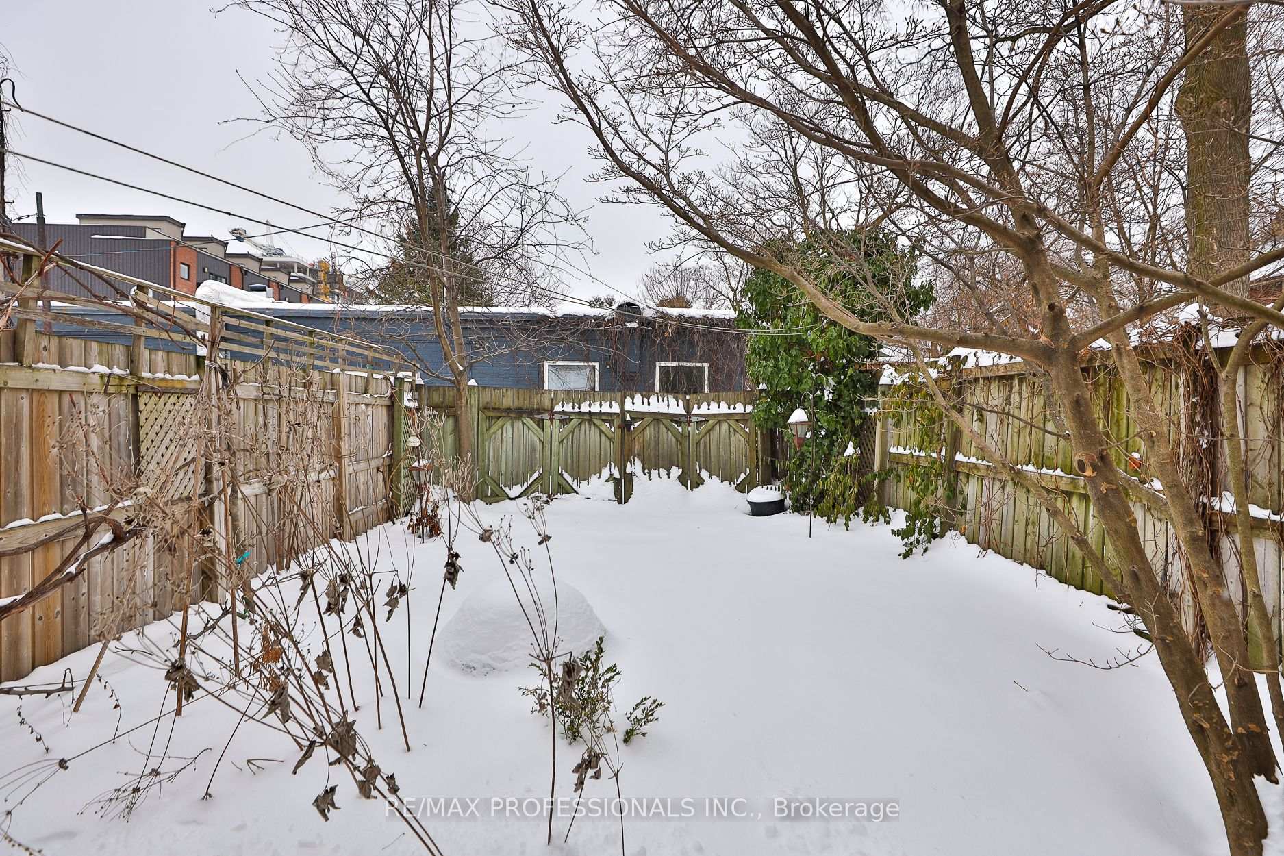 Photo 32 of 253 Howland Avenue, Toronto, The Annex — HOMEH
