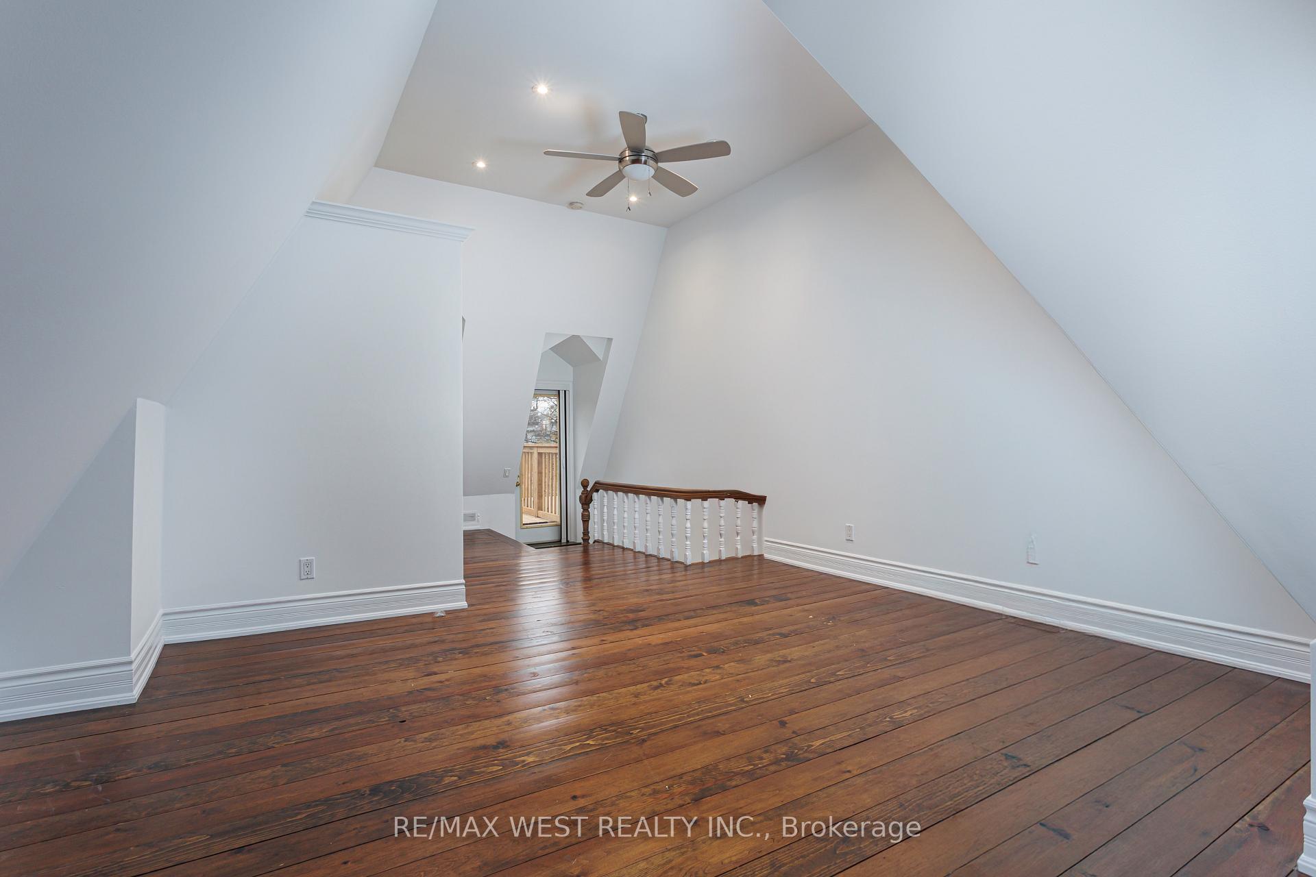 Photo 6 of Unit Upper - 2nd/3rd Floor, 84 Mackenzie Crescent, Toronto, Little Portugal — HOMEH
