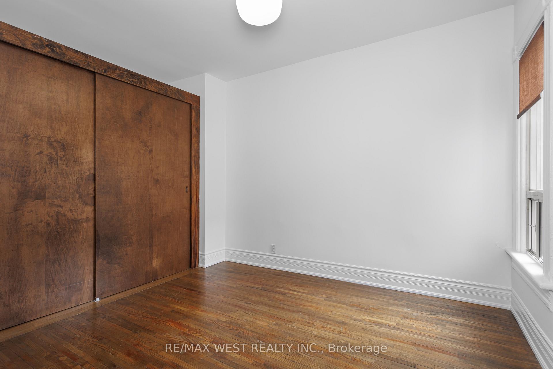 Photo 15 of Unit Upper - 2nd/3rd Floor, 84 Mackenzie Crescent, Toronto, Little Portugal — HOMEH