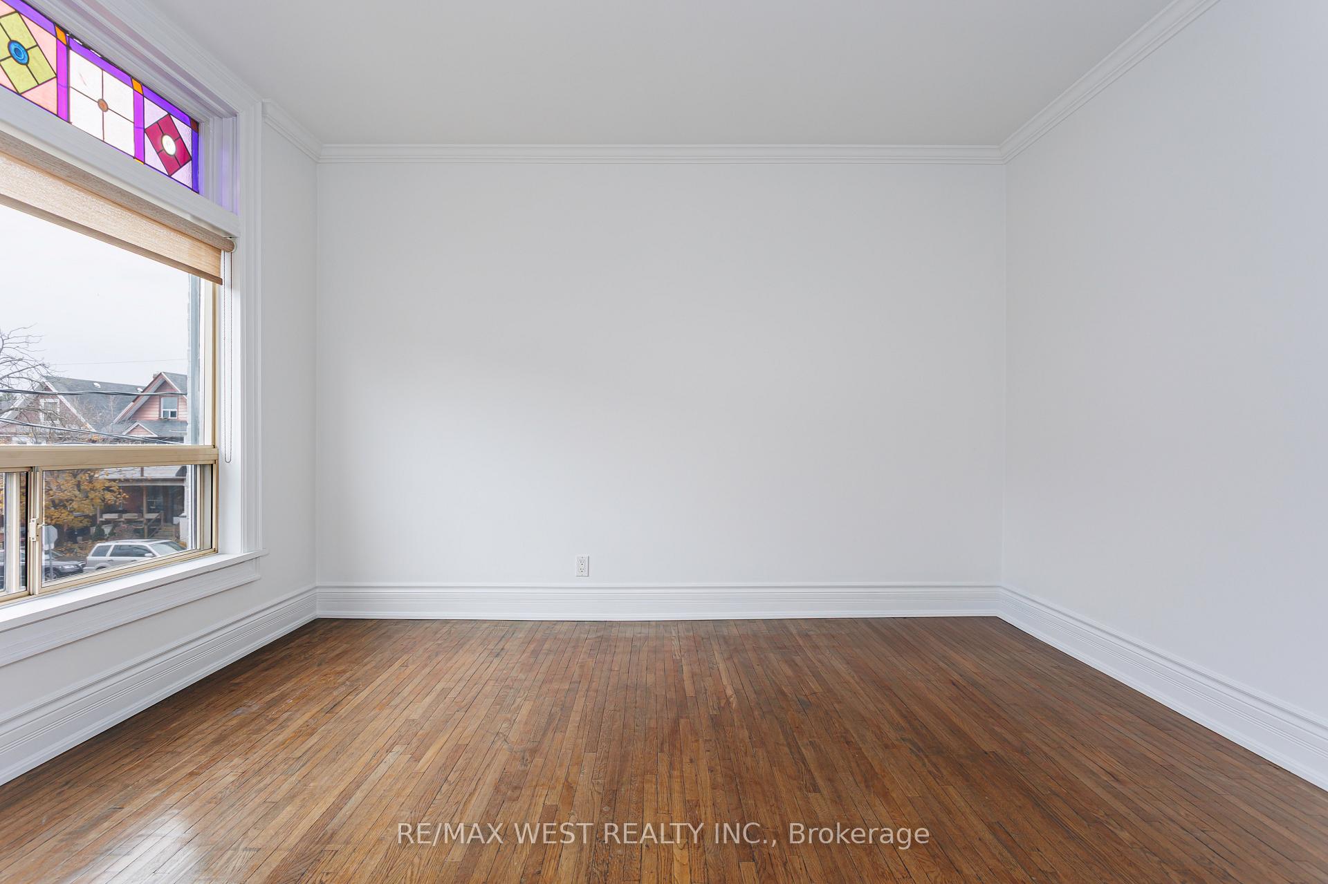 Photo 19 of Unit Upper - 2nd/3rd Floor, 84 Mackenzie Crescent, Toronto, Little Portugal — HOMEH