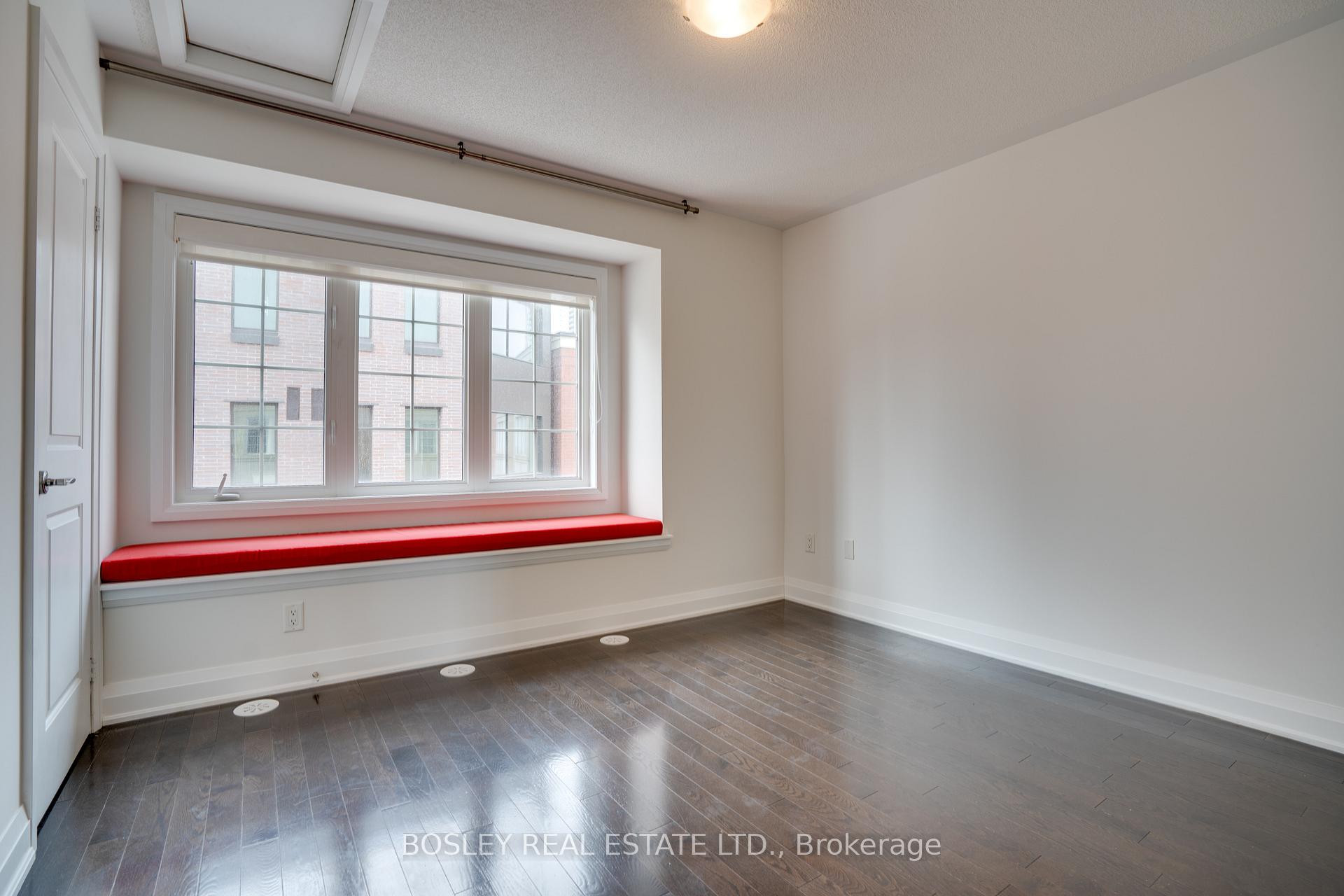 Photo 15 of 60 Raffeix Lane, Toronto, Regent Park — HOMEH