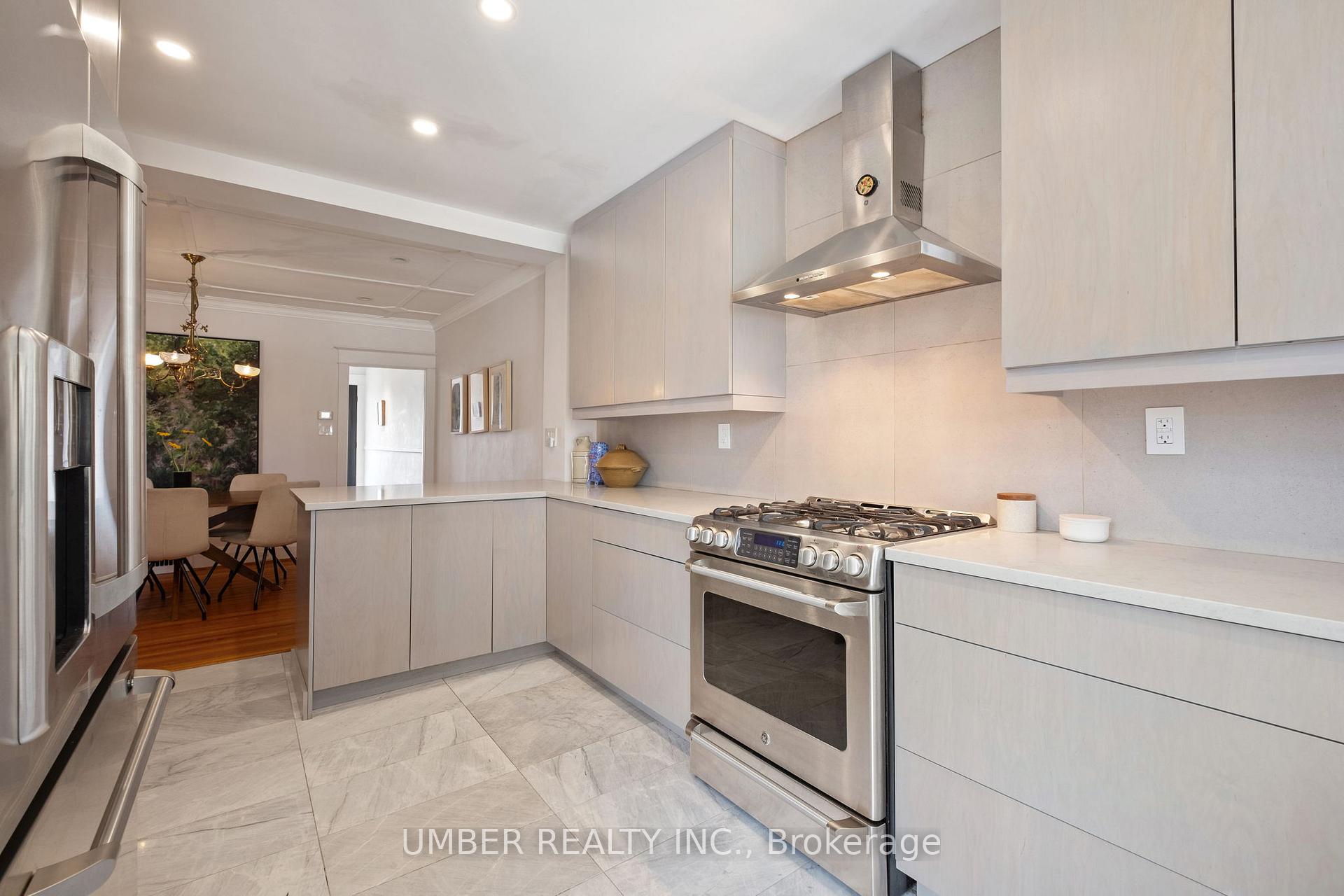 Photo 9 of 770 Sammon Avenue, Toronto, Danforth Village-East York — HOMEH