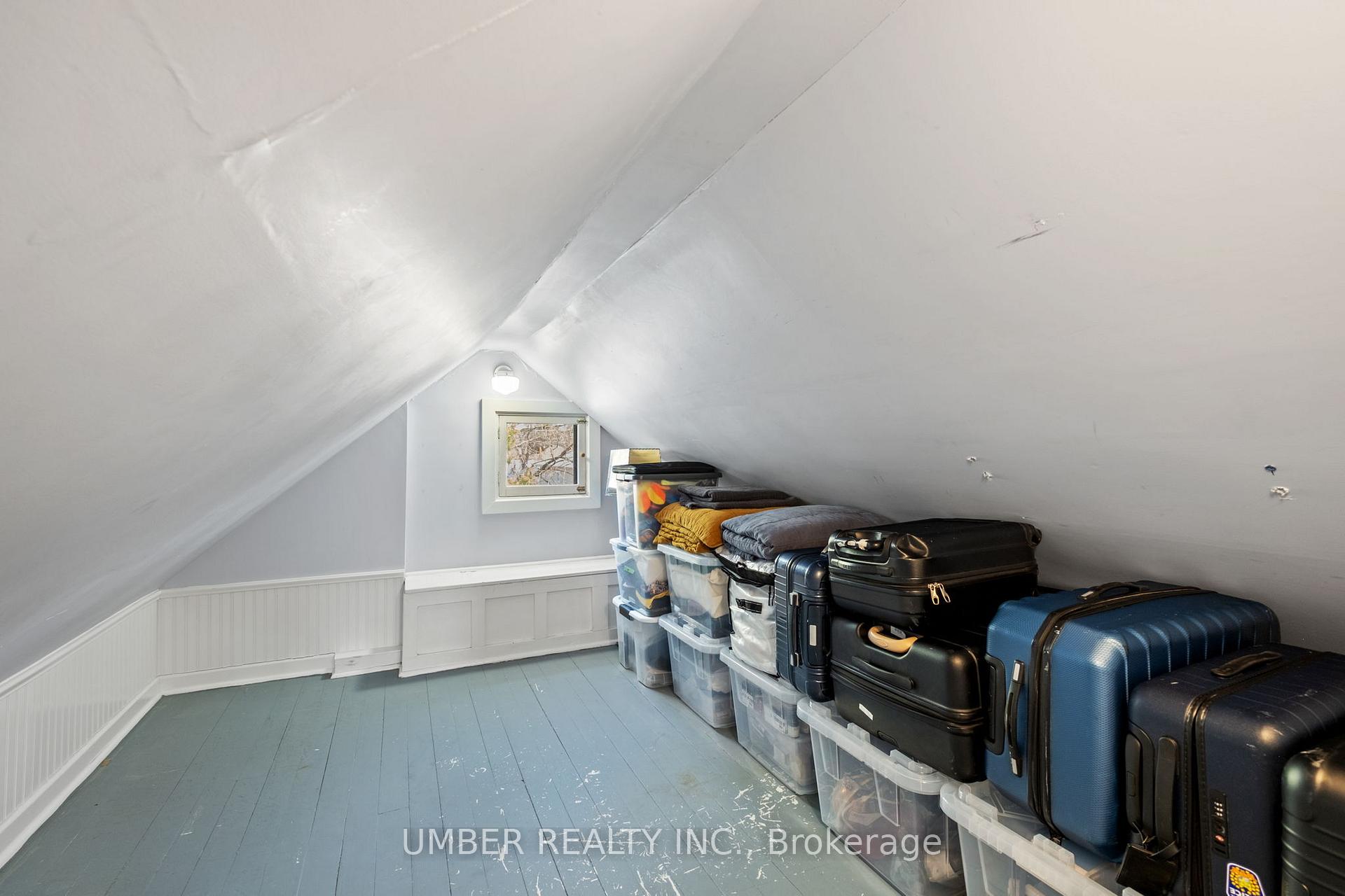 Photo 15 of 770 Sammon Avenue, Toronto, Danforth Village-East York — HOMEH