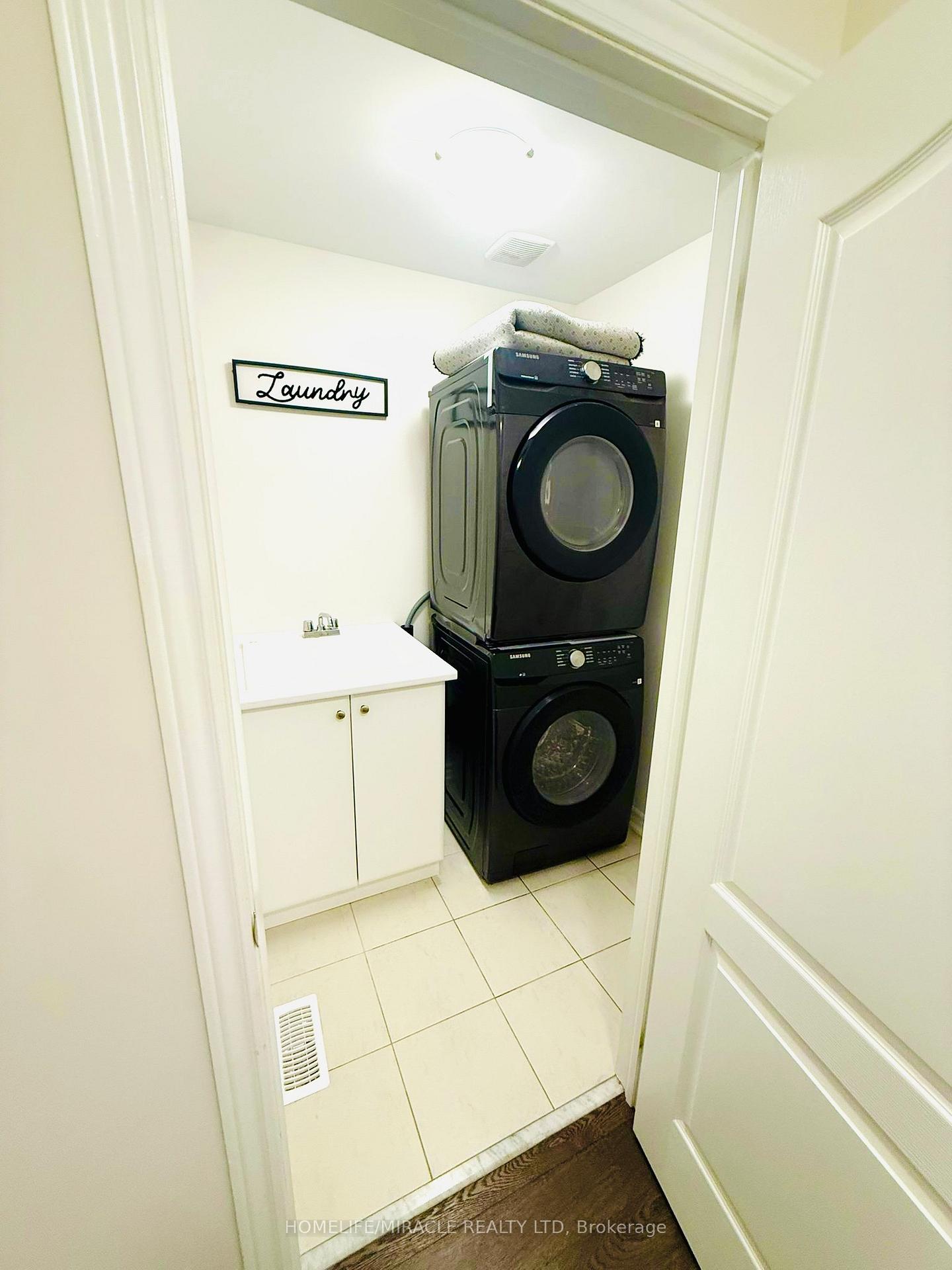 Photo 13 of 112 Baker Street N, Thorold, Thorold Downtown — HOMEH