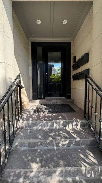 Photo 3 of Unit 4, 216 Heath Street, Toronto, Forest Hill South — HOMEH