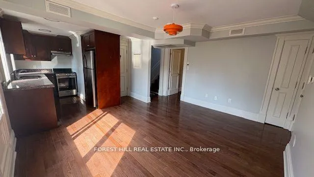 Photo 7 of Unit 4, 216 Heath Street, Toronto, Forest Hill South — HOMEH