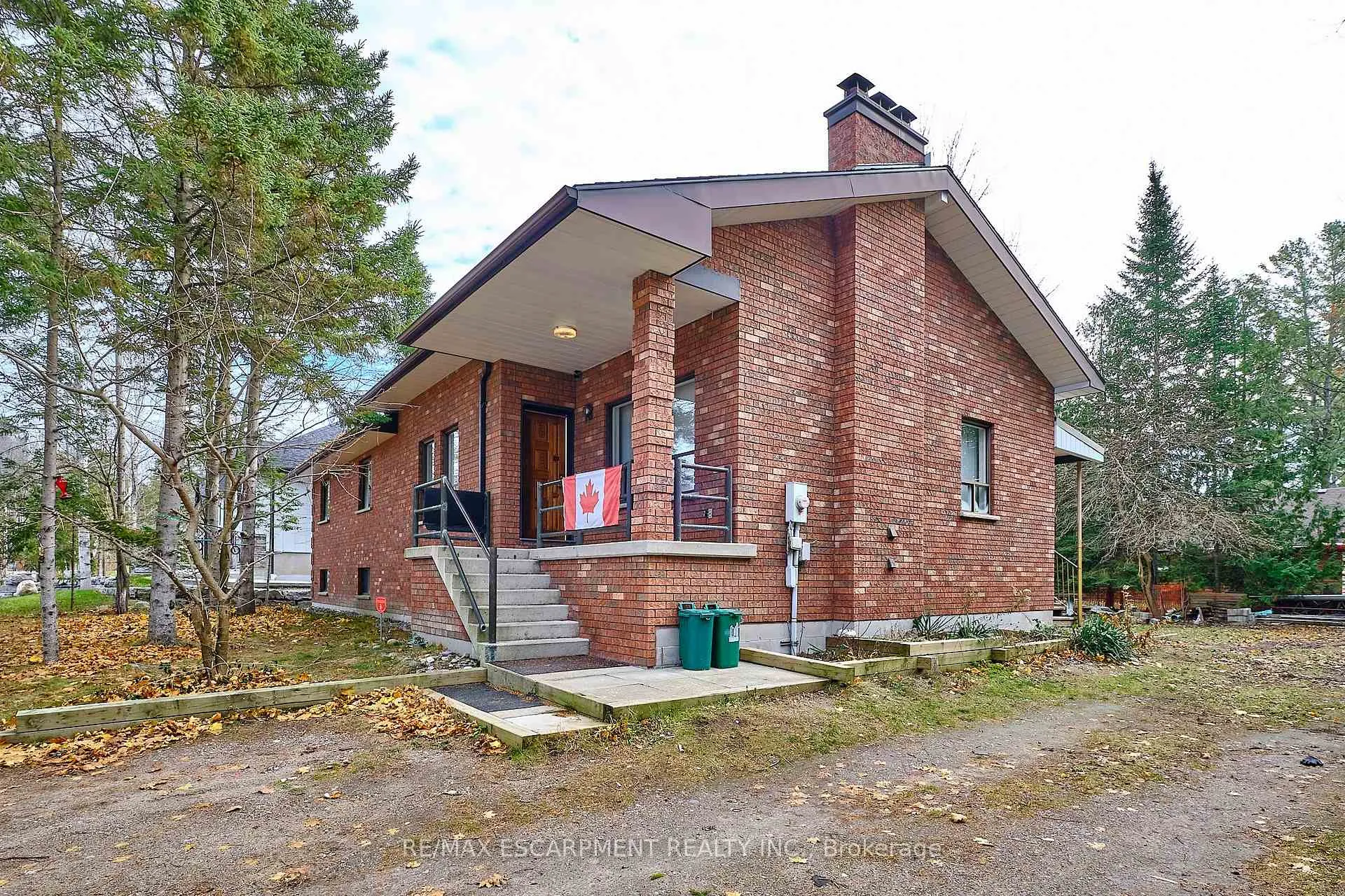 Photo 5 of 13 Balsam Avenue, Tiny, Rural Tiny — HOMEH