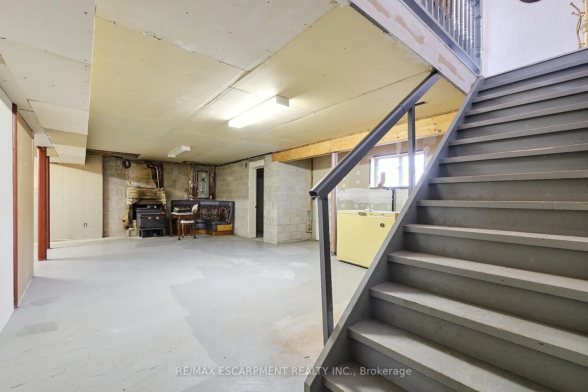 Photo 16 of 13 Balsam Avenue, Tiny, Rural Tiny — HOMEH