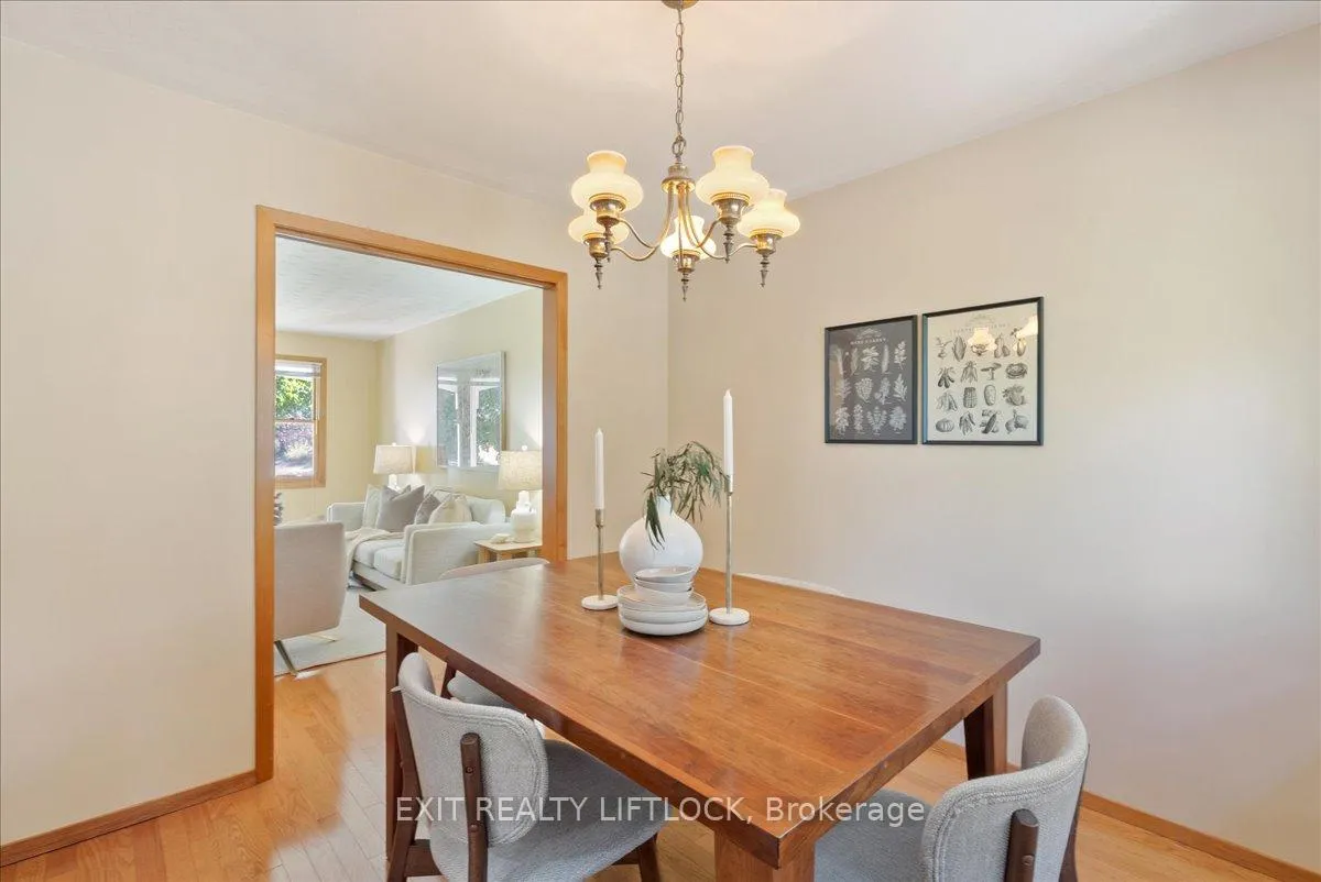 Photo 11 of 1540 Redwood Drive, Peterborough, Monaghan Ward 2 — HOMEH