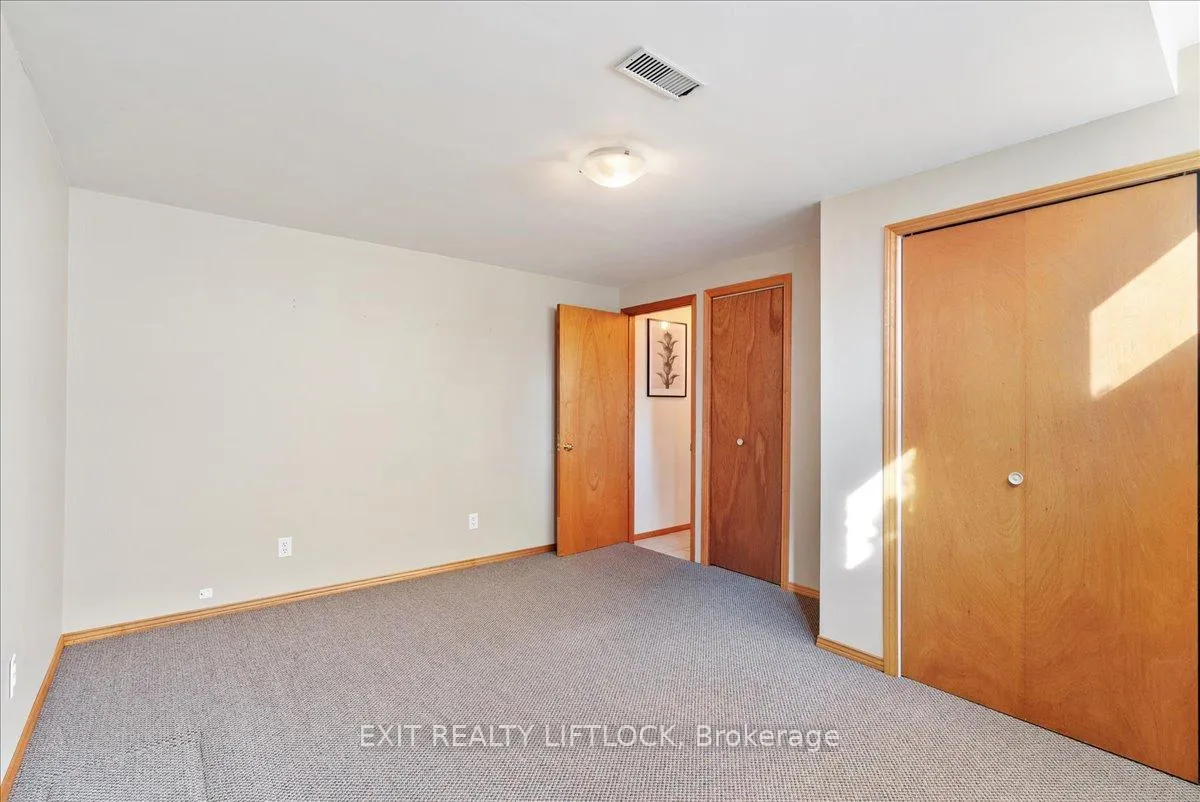 Photo 34 of 1540 Redwood Drive, Peterborough, Monaghan Ward 2 — HOMEH
