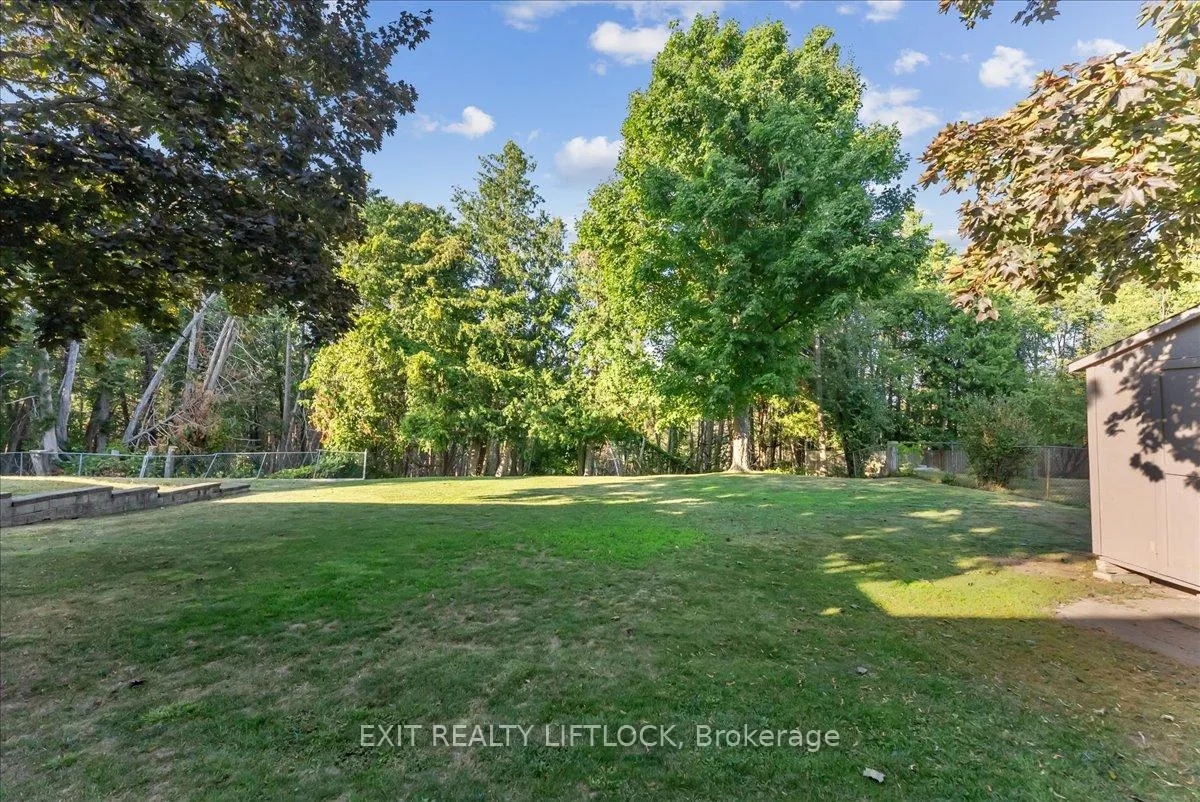 Photo 38 of 1540 Redwood Drive, Peterborough, Monaghan Ward 2 — HOMEH