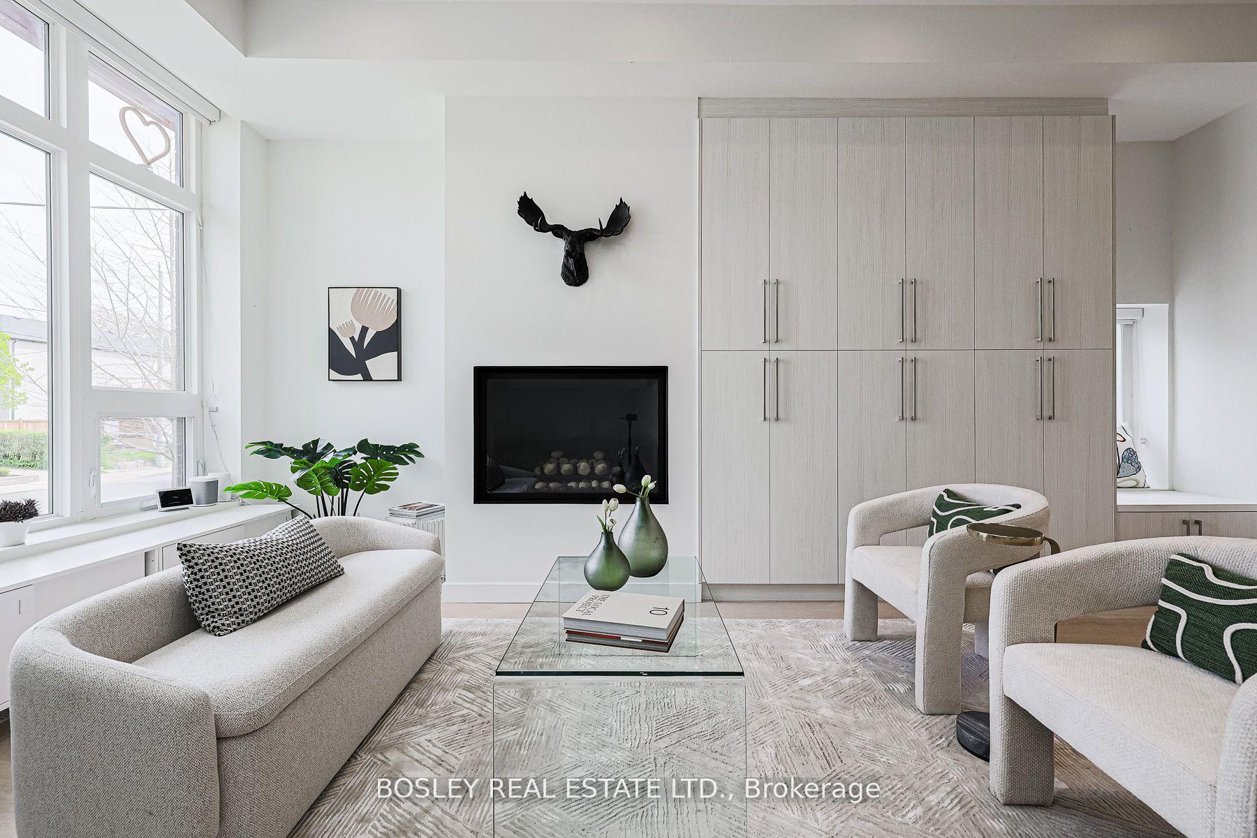 Photo 4 of 38 Roblin Avenue, Toronto, East York — HOMEH