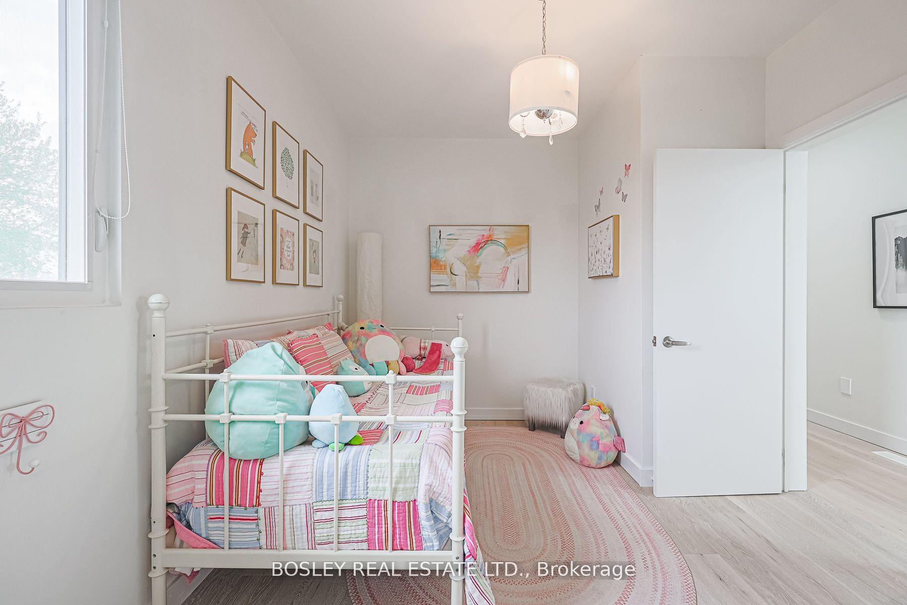 Photo 20 of 38 Roblin Avenue, Toronto, East York — HOMEH