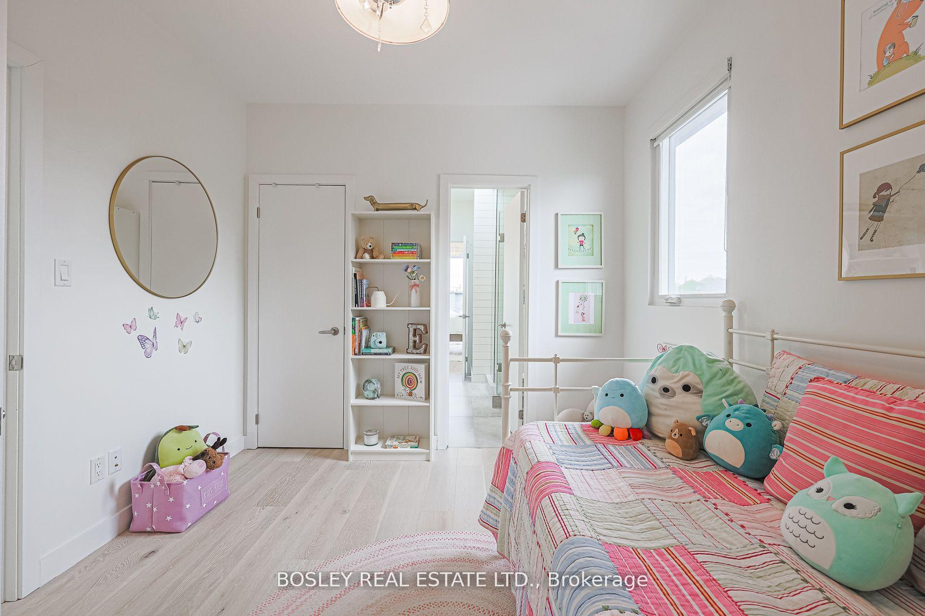 Photo 21 of 38 Roblin Avenue, Toronto, East York — HOMEH