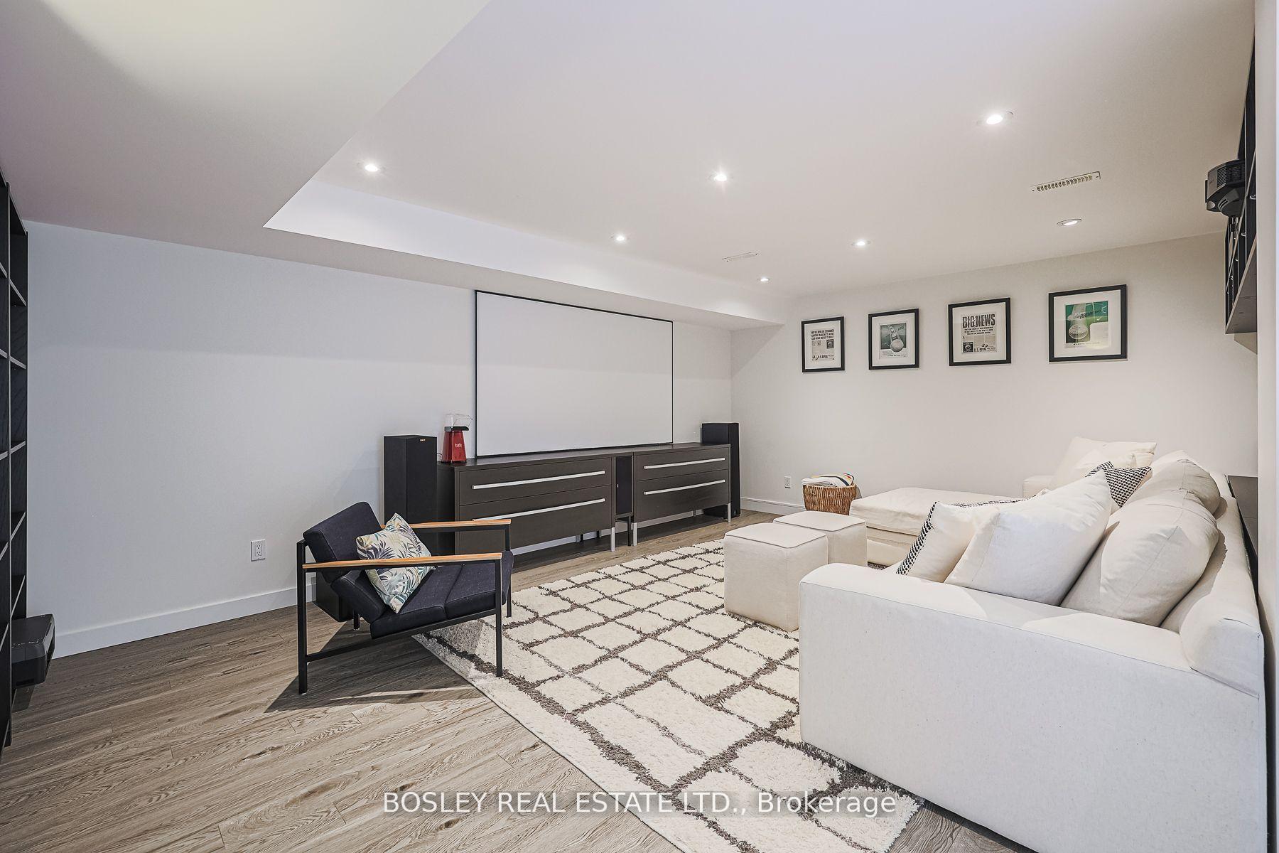 Photo 31 of 38 Roblin Avenue, Toronto, East York — HOMEH