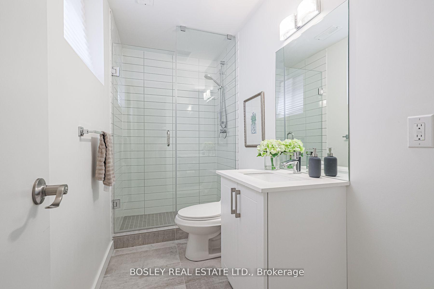 Photo 34 of 38 Roblin Avenue, Toronto, East York — HOMEH