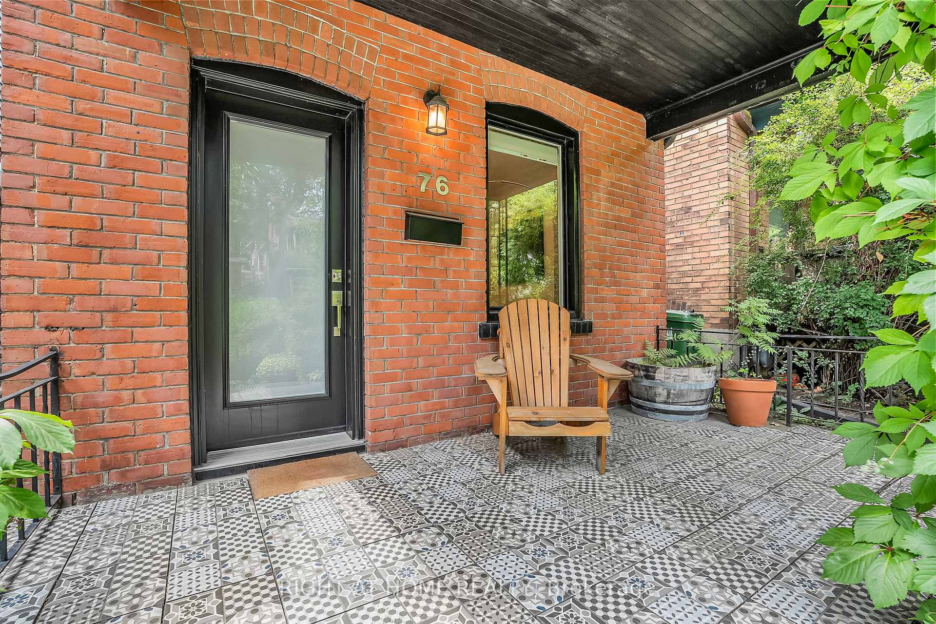 Photo 3 of 76 Arlington Avenue, Toronto, Wychwood — HOMEH