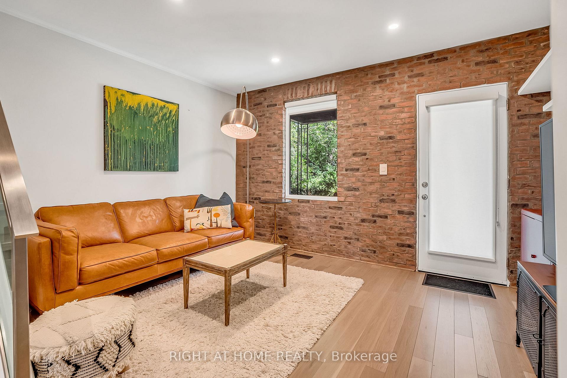 Photo 4 of 76 Arlington Avenue, Toronto, Wychwood — HOMEH