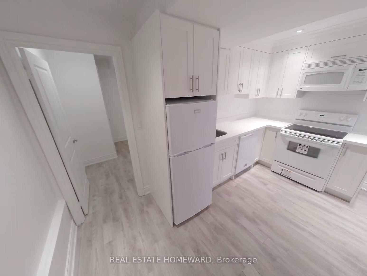 Photo 8 of Unit Lower, 186 Hastings Avenue, Toronto, South Riverdale — HOMEH