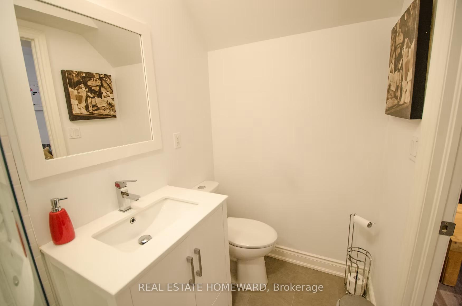 Photo 18 of Unit Lower, 186 Hastings Avenue, Toronto, South Riverdale — HOMEH