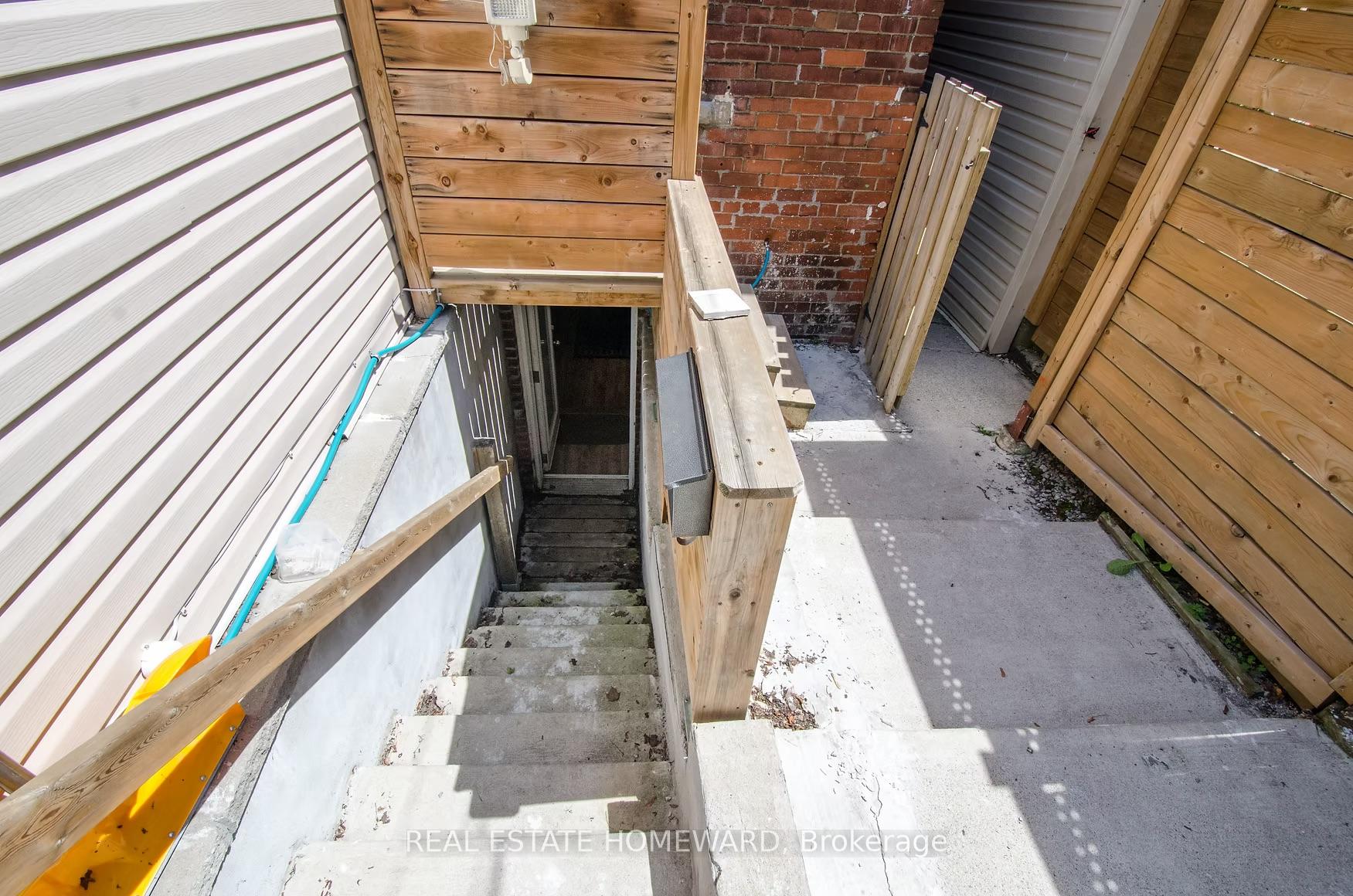 Photo 22 of Unit Lower, 186 Hastings Avenue, Toronto, South Riverdale — HOMEH