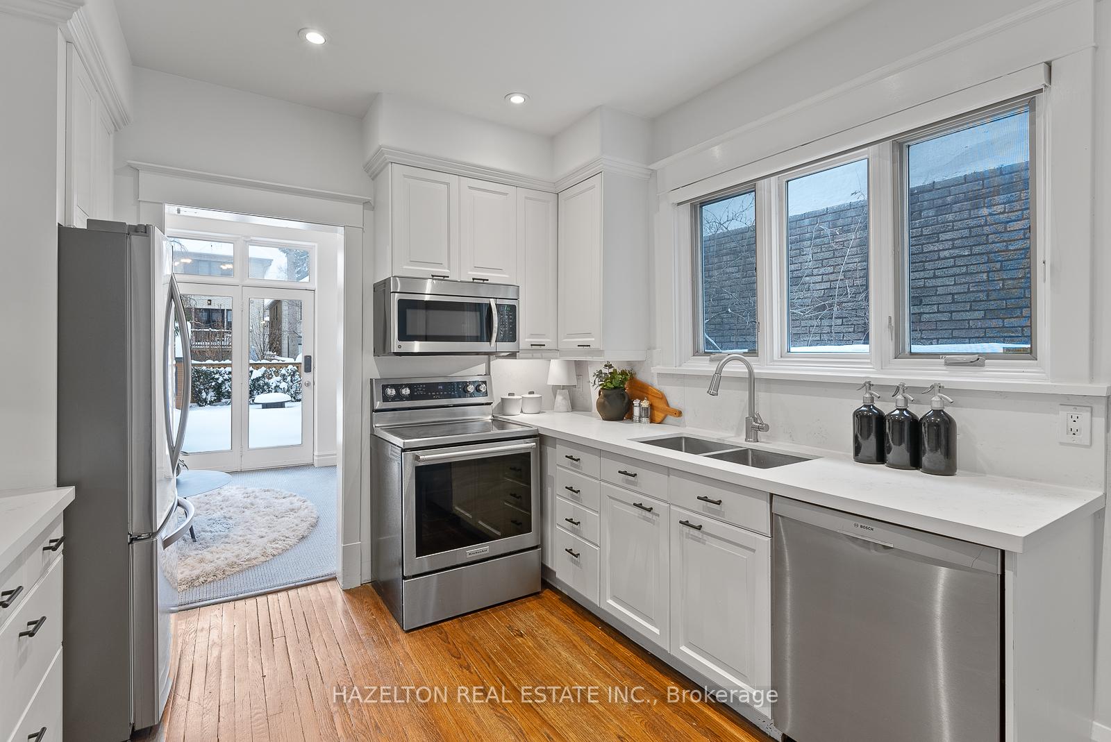 Photo 8 of 33 Gormley Avenue, Toronto, Yonge-St. Clair — HOMEH
