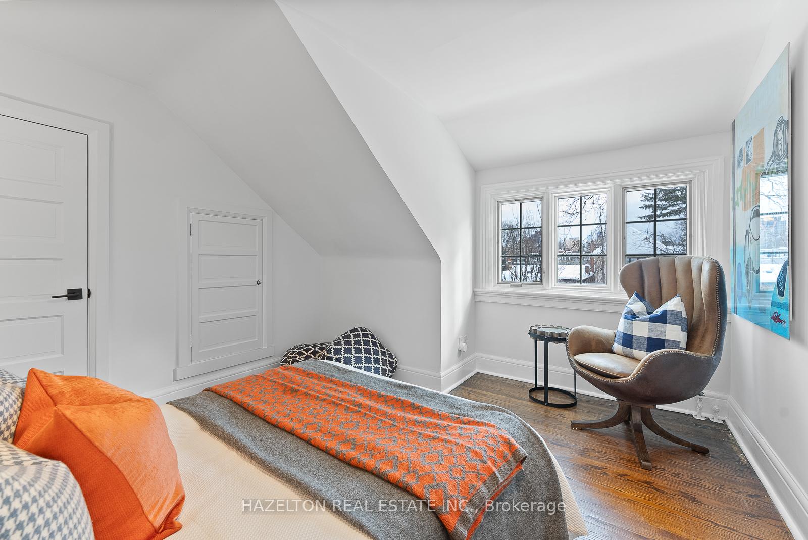 Photo 38 of 33 Gormley Avenue, Toronto, Yonge-St. Clair — HOMEH