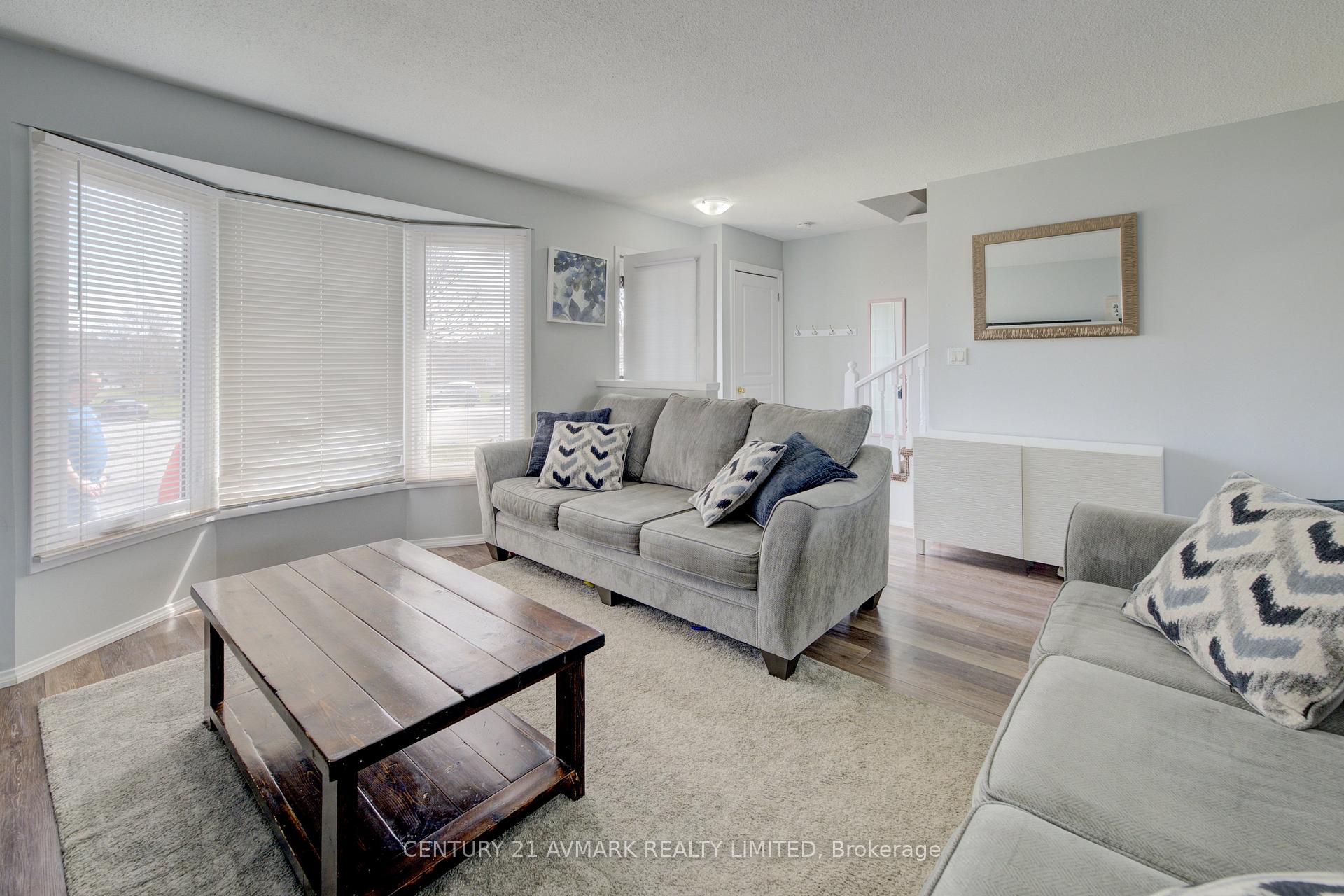 Photo 8 of 78 Manley Crescent, Thorold, Confederation Heights — HOMEH