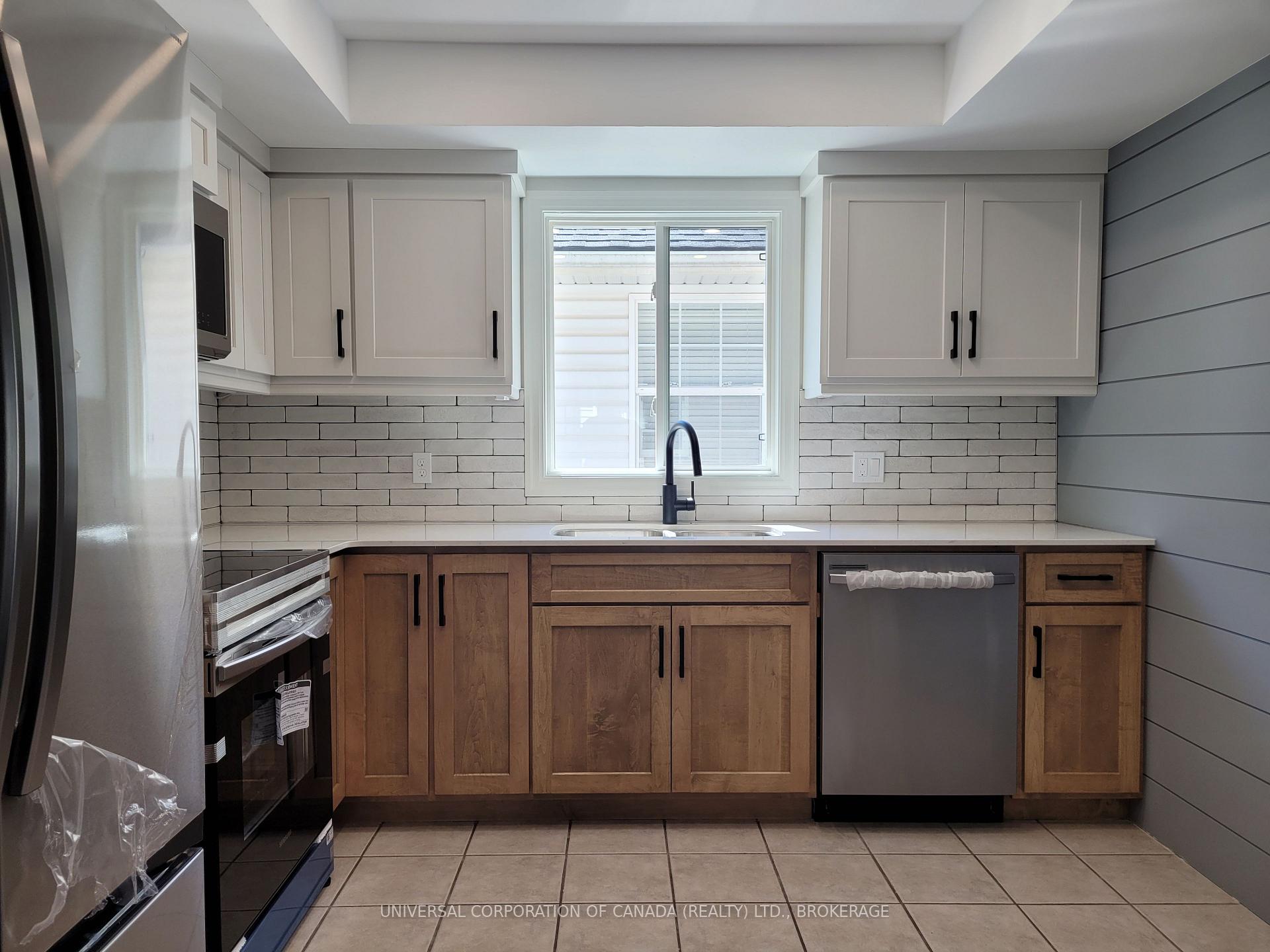 Photo 5 of 41 Peach Street, Tillsonburg — HOMEH