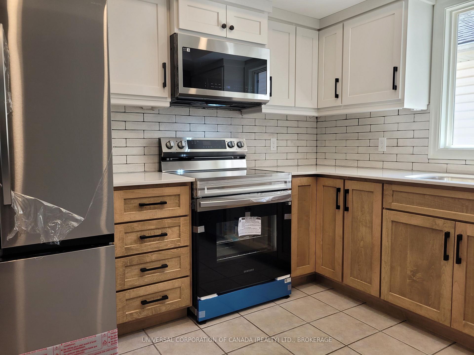 Photo 6 of 41 Peach Street, Tillsonburg — HOMEH