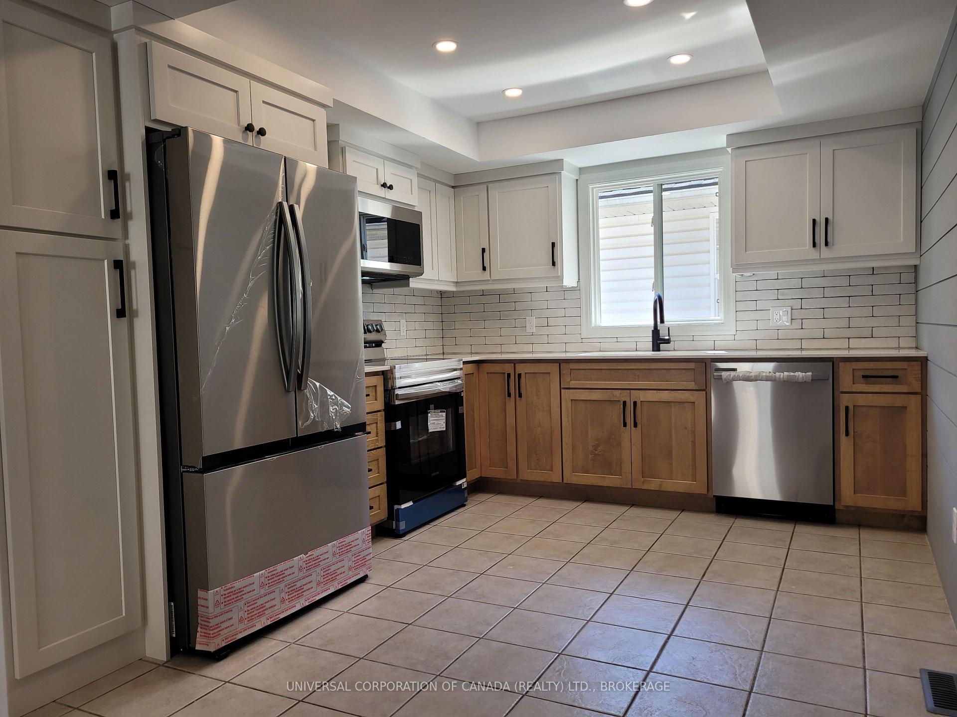 Photo 7 of 41 Peach Street, Tillsonburg — HOMEH