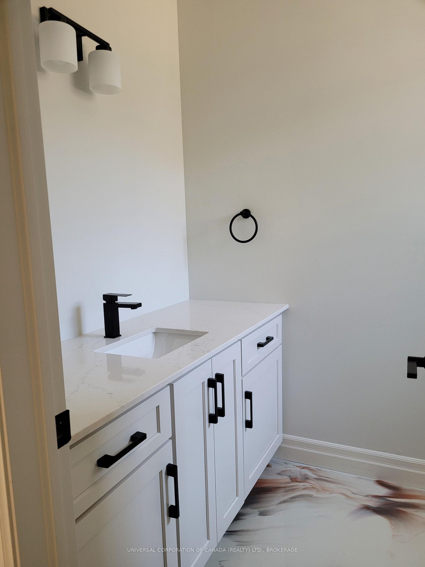 Photo 17 of 41 Peach Street, Tillsonburg — HOMEH