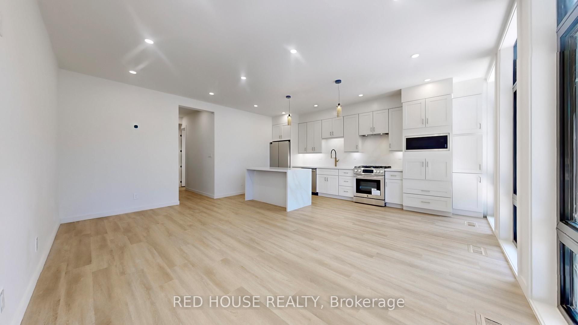 Photo 3 of Unit 2, 63 Derwyn Road, Toronto, East York — HOMEH