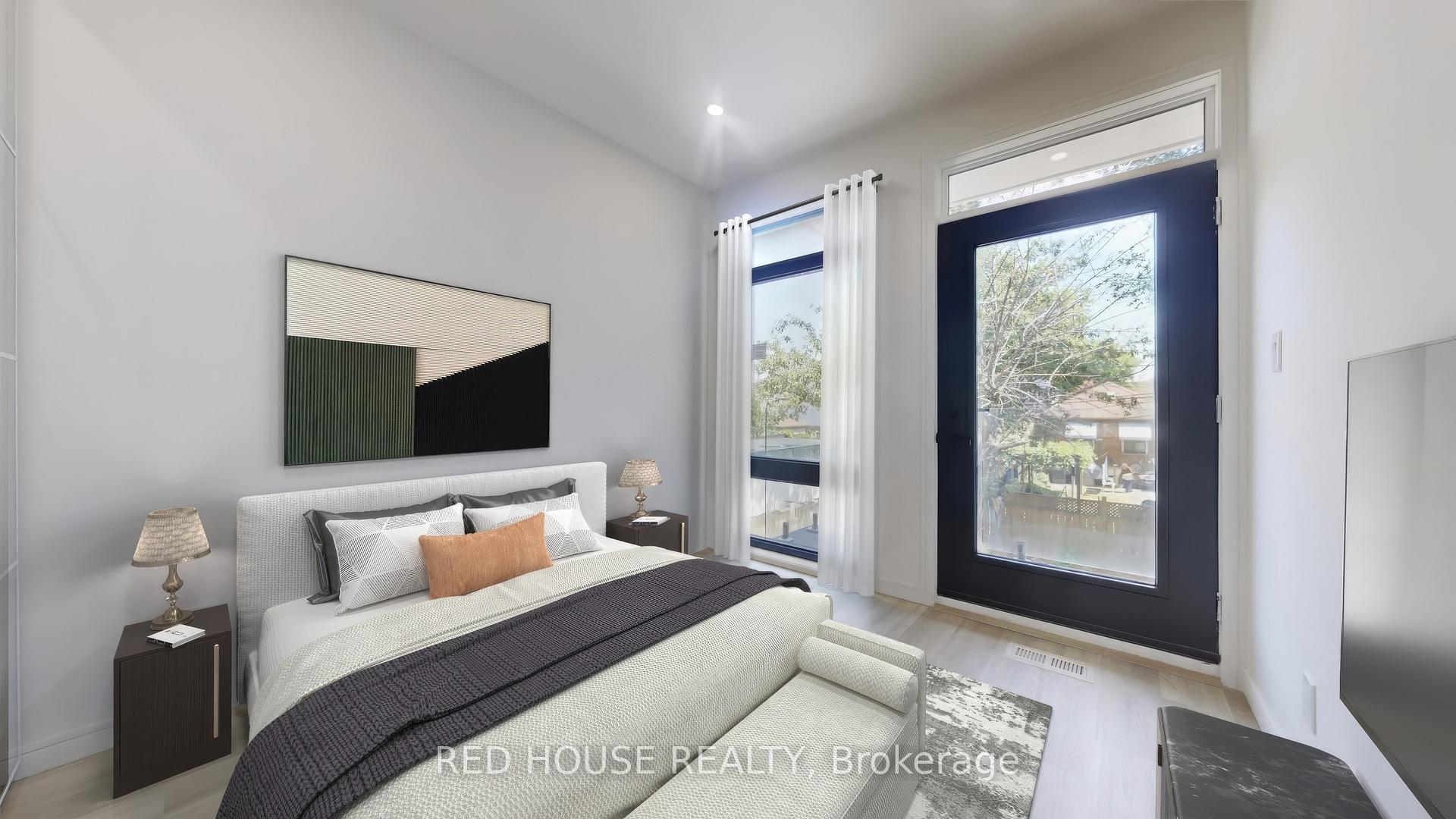 Photo 4 of Unit 2, 63 Derwyn Road, Toronto, East York — HOMEH