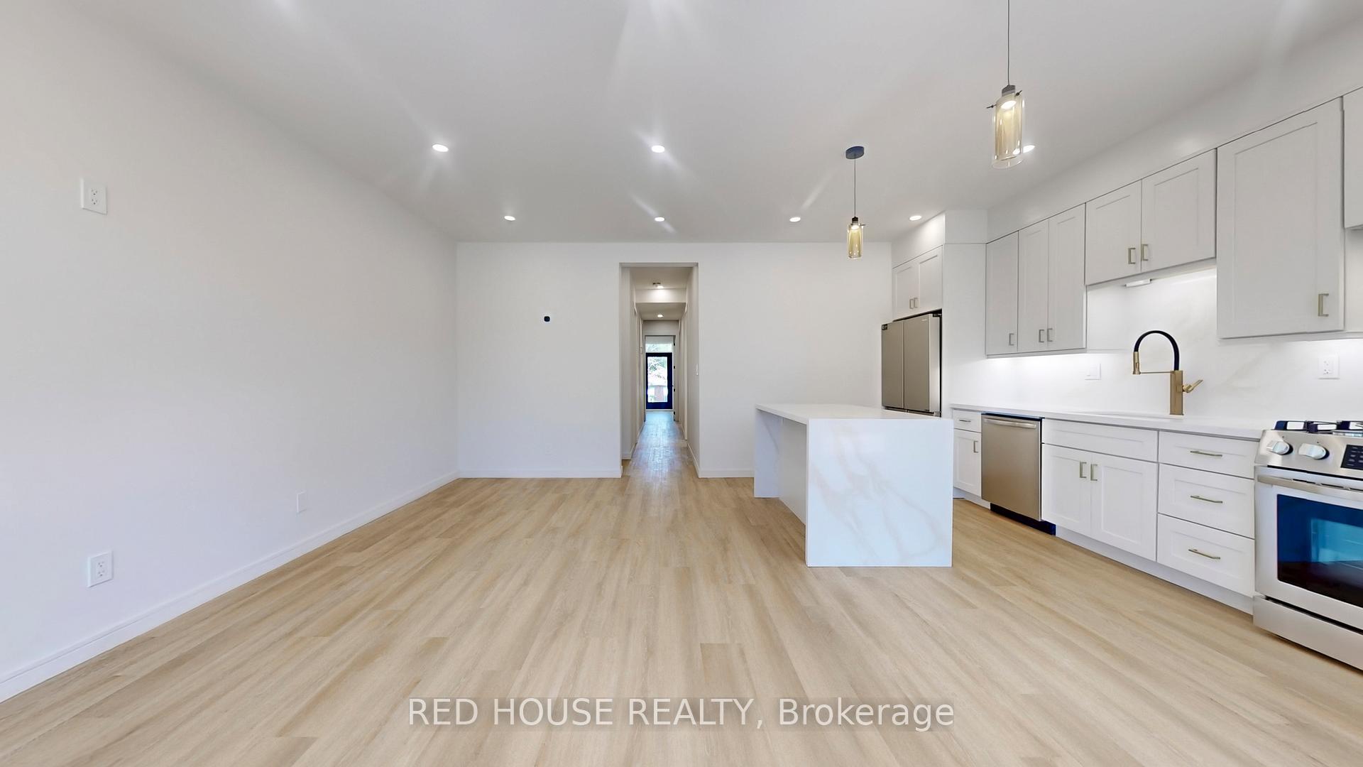 Photo 14 of Unit 2, 63 Derwyn Road, Toronto, East York — HOMEH