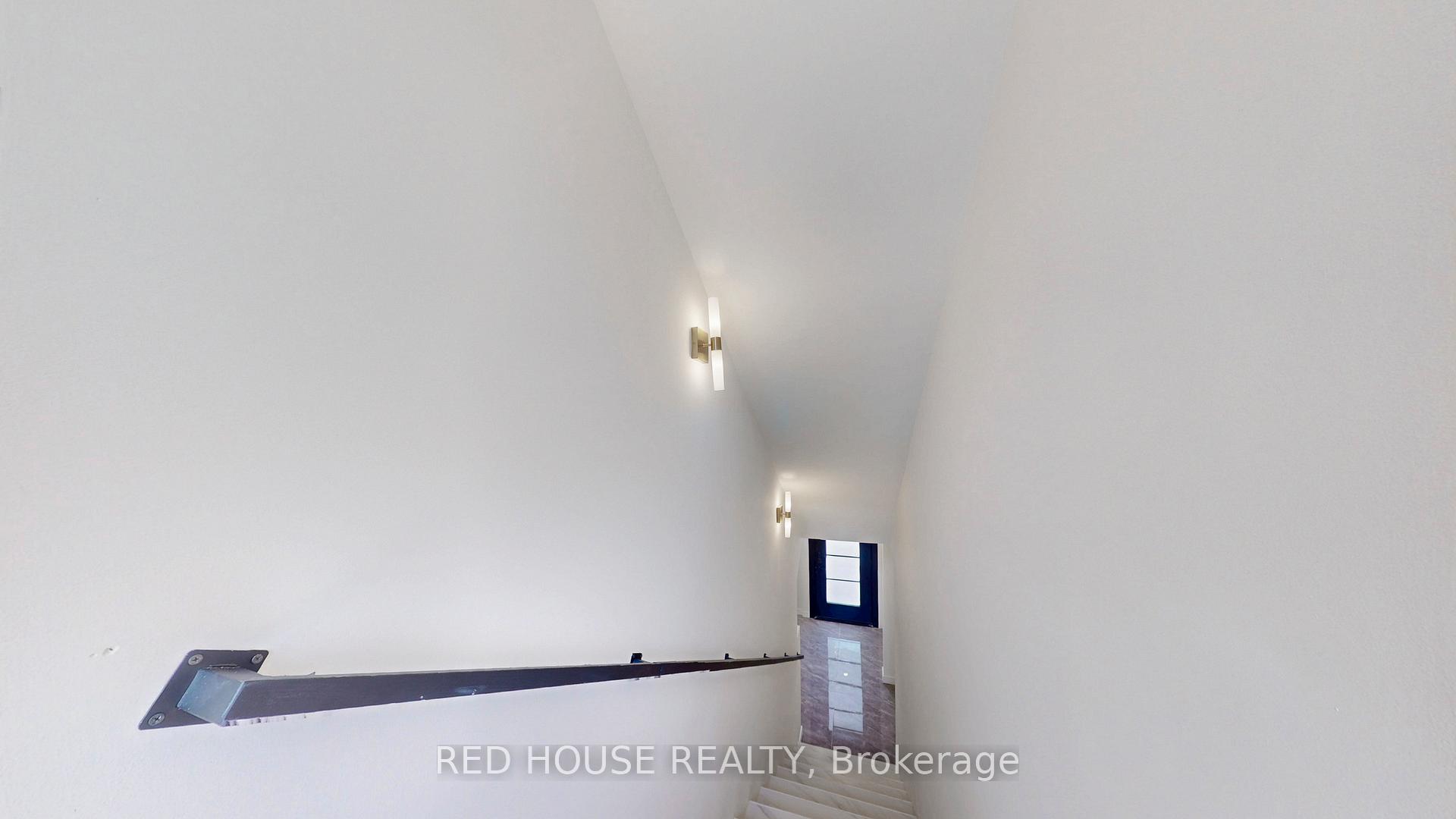 Photo 33 of Unit 2, 63 Derwyn Road, Toronto, East York — HOMEH