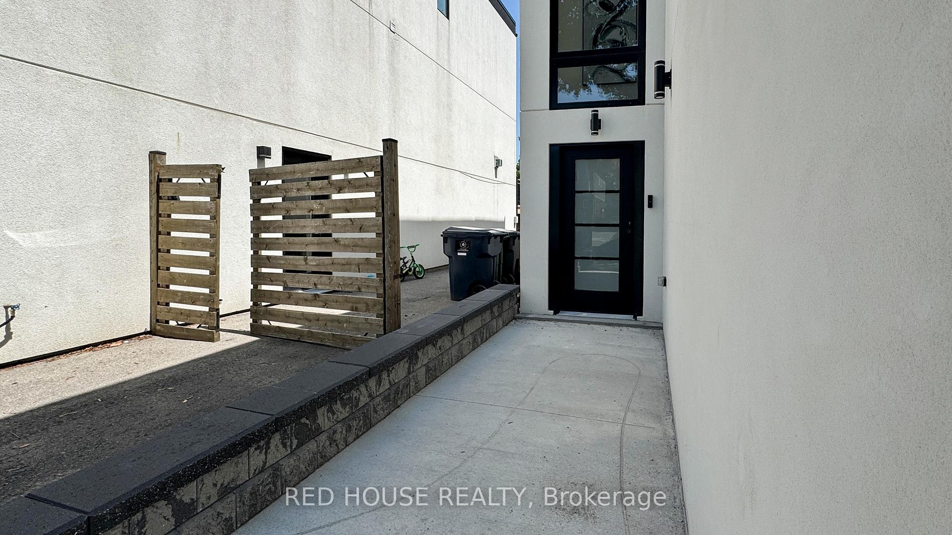 Photo 38 of Unit 2, 63 Derwyn Road, Toronto, East York — HOMEH