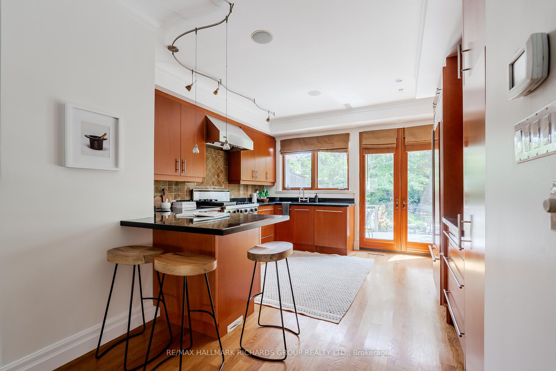 Photo 15 of 67 Leuty Avenue, Toronto, The Beaches — HOMEH