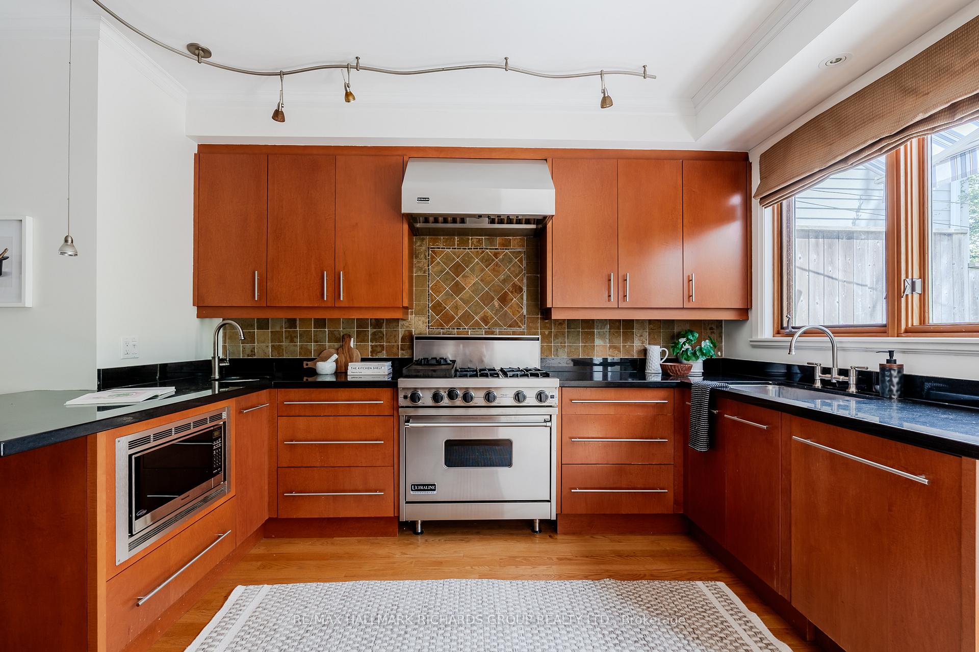 Photo 16 of 67 Leuty Avenue, Toronto, The Beaches — HOMEH