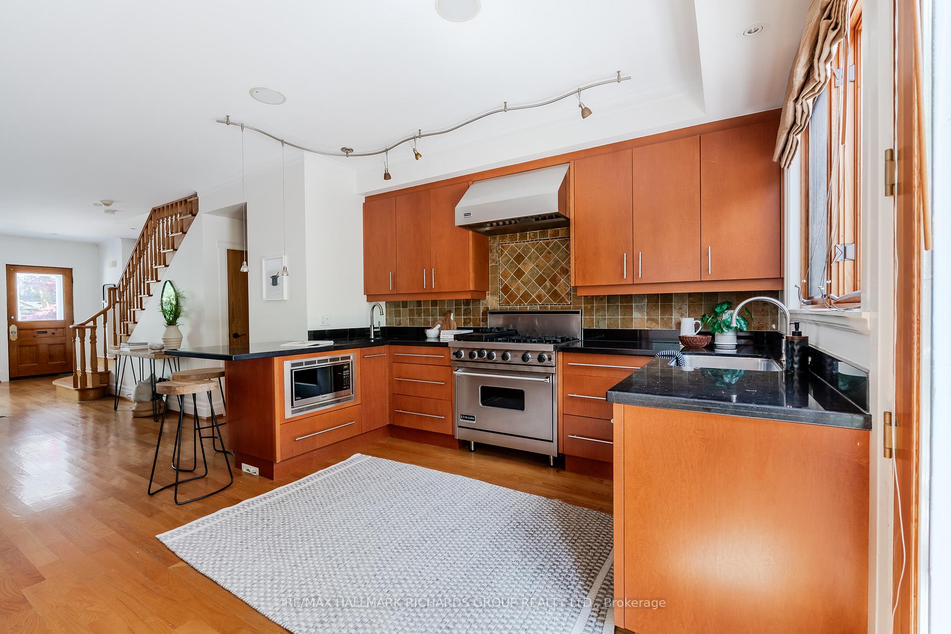 Photo 17 of 67 Leuty Avenue, Toronto, The Beaches — HOMEH
