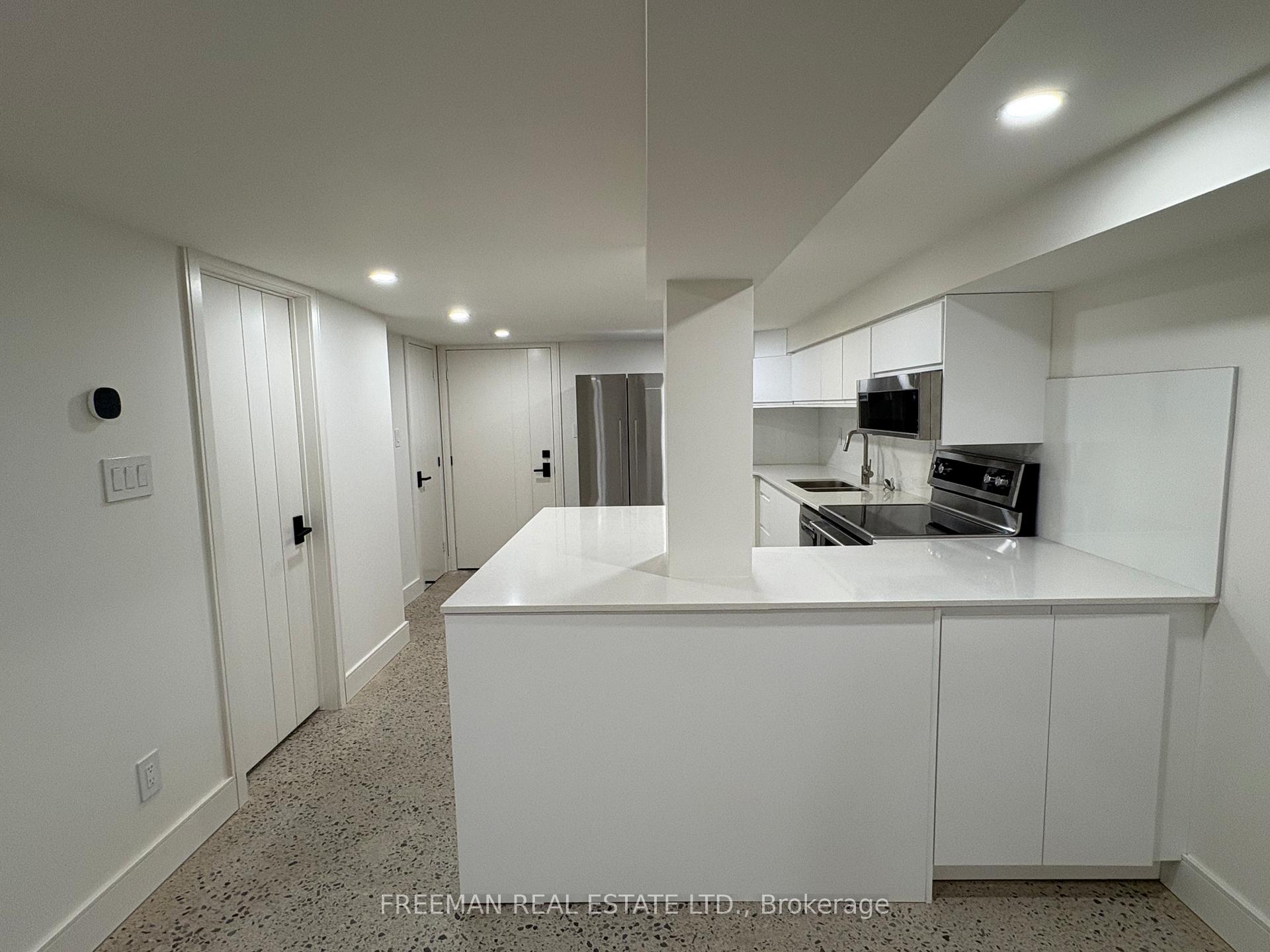 Photo 3 of Unit Basement Unit, 534 Clinton Street, Toronto, The Annex — HOMEH