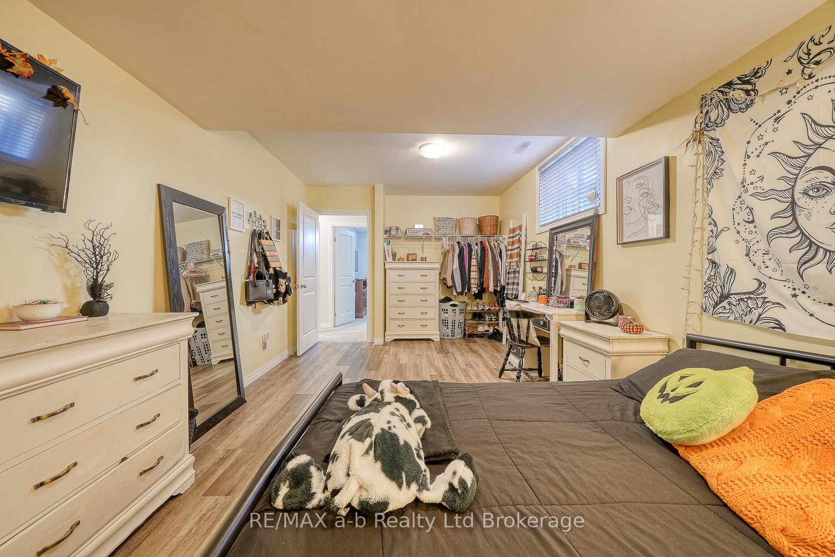 Photo 38 of 37 Lowrie Crescent, Tillsonburg — HOMEH