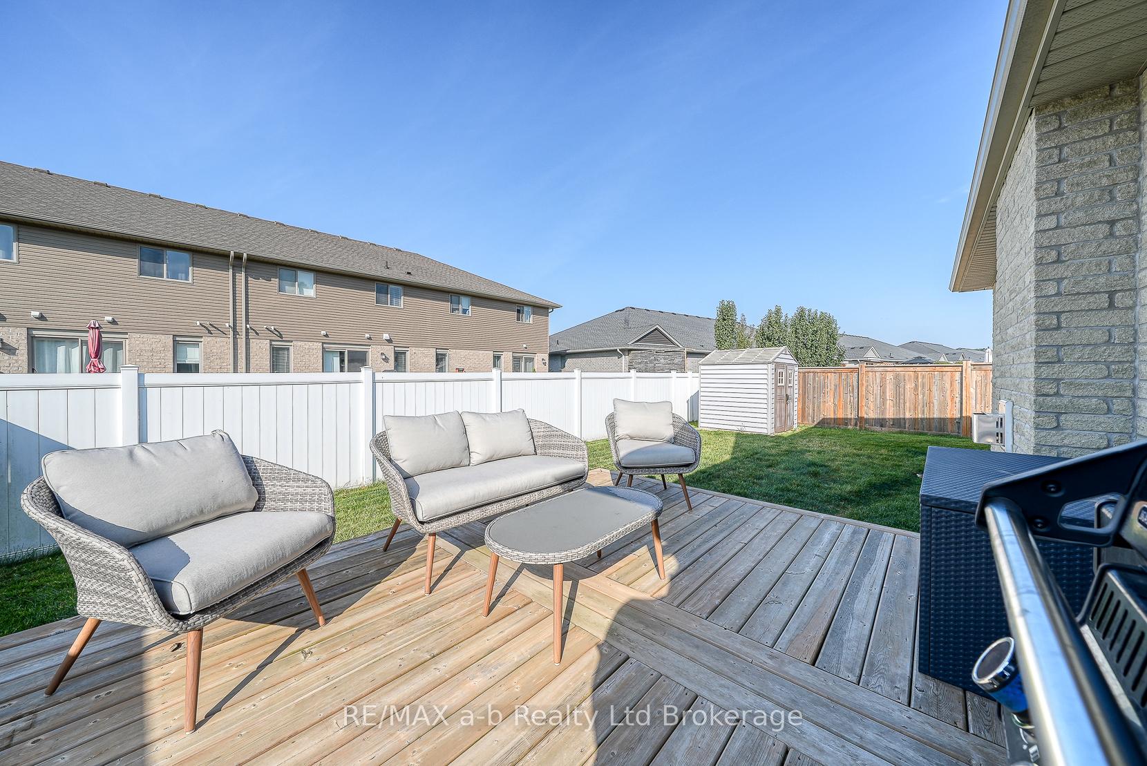 Photo 42 of 37 Lowrie Crescent, Tillsonburg — HOMEH