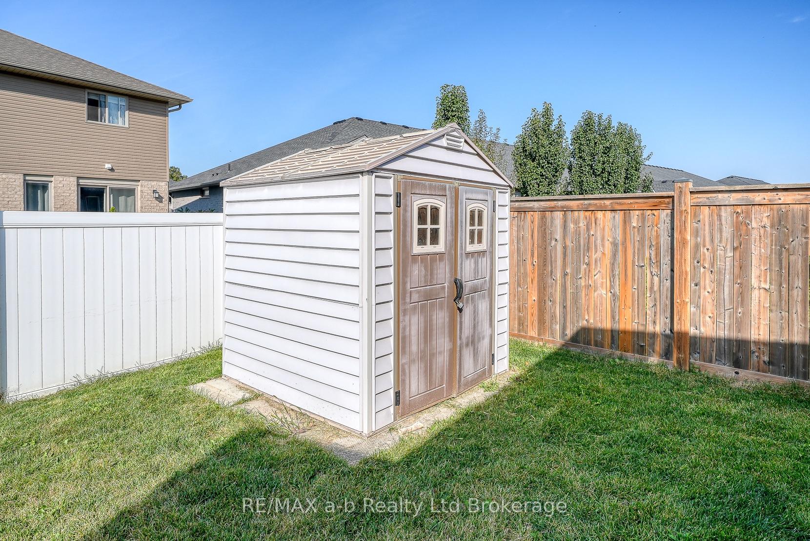 Photo 43 of 37 Lowrie Crescent, Tillsonburg — HOMEH
