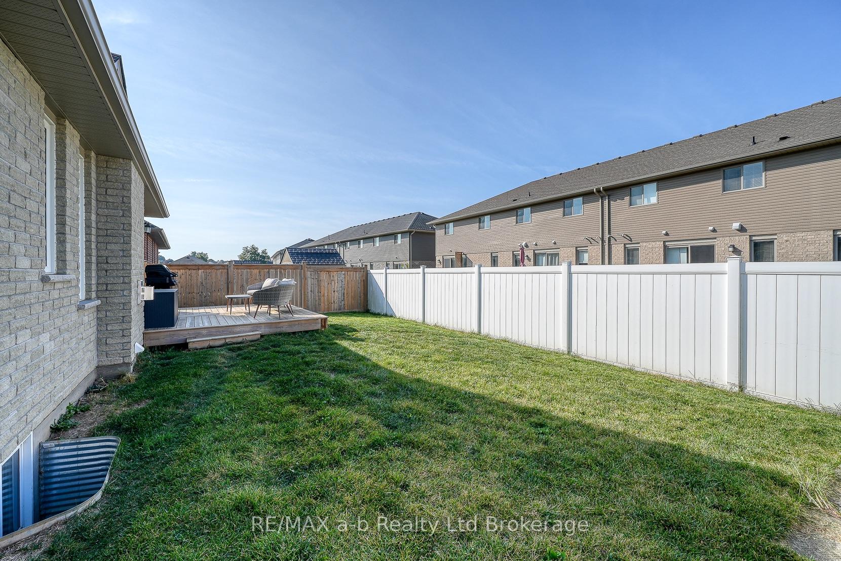 Photo 44 of 37 Lowrie Crescent, Tillsonburg — HOMEH