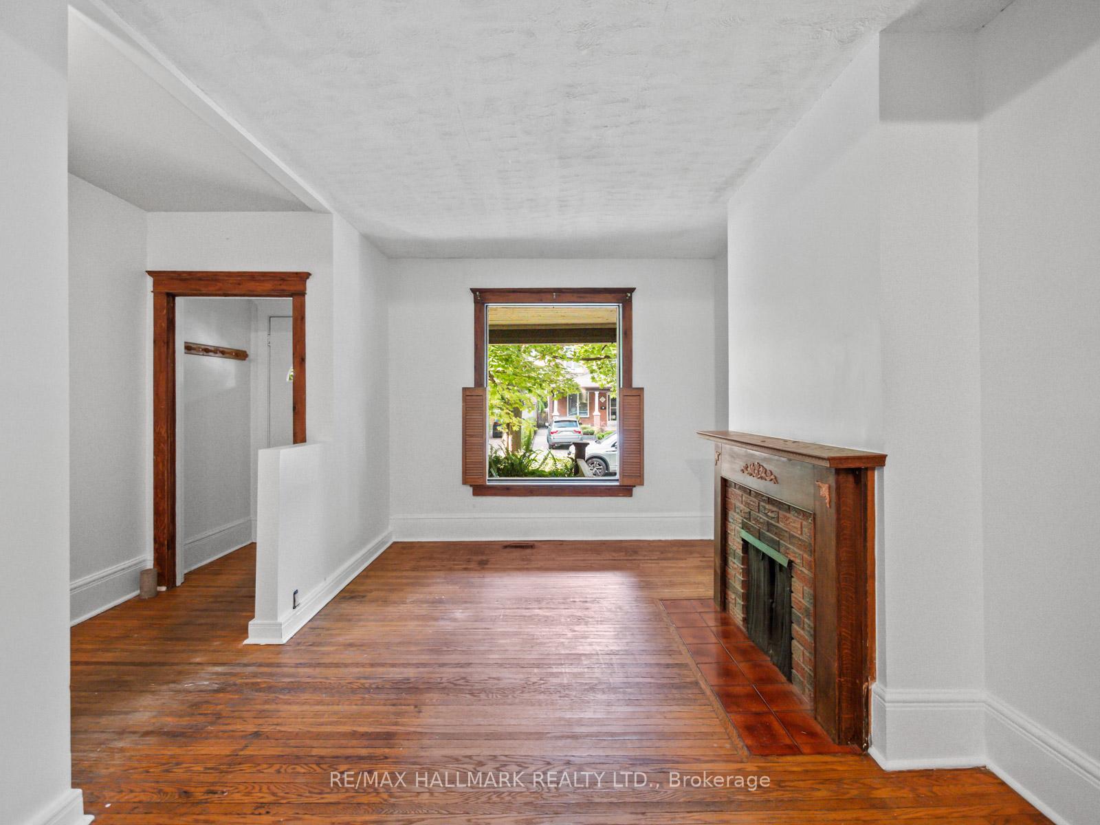 Photo 5 of 73 Withrow Avenue, Toronto, North Riverdale — HOMEH