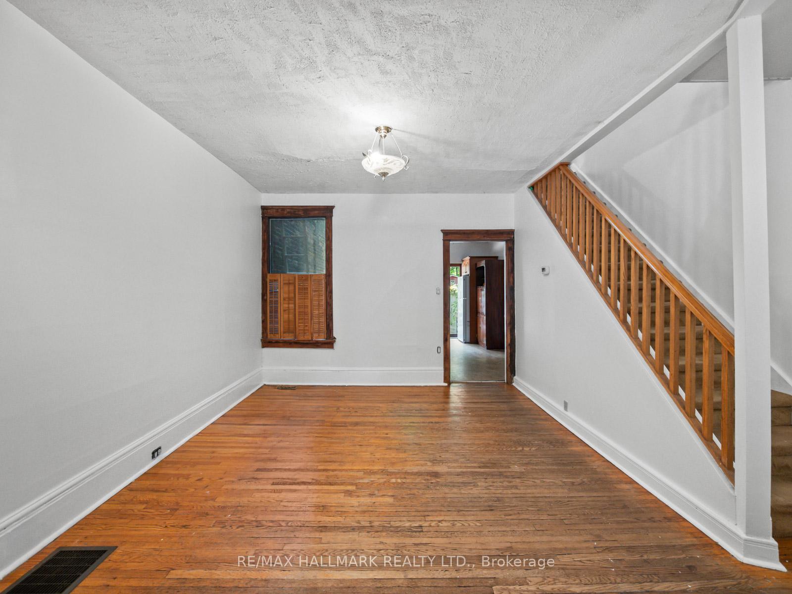 Photo 8 of 73 Withrow Avenue, Toronto, North Riverdale — HOMEH