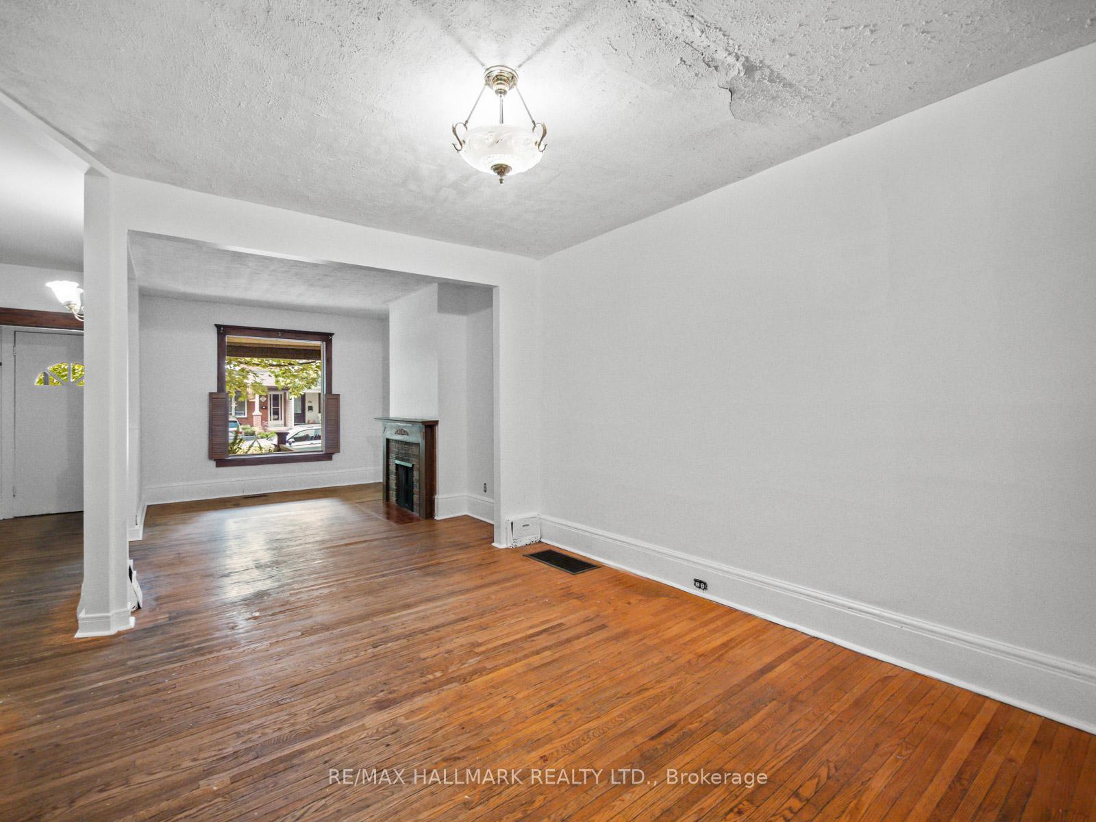 Photo 10 of 73 Withrow Avenue, Toronto, North Riverdale — HOMEH