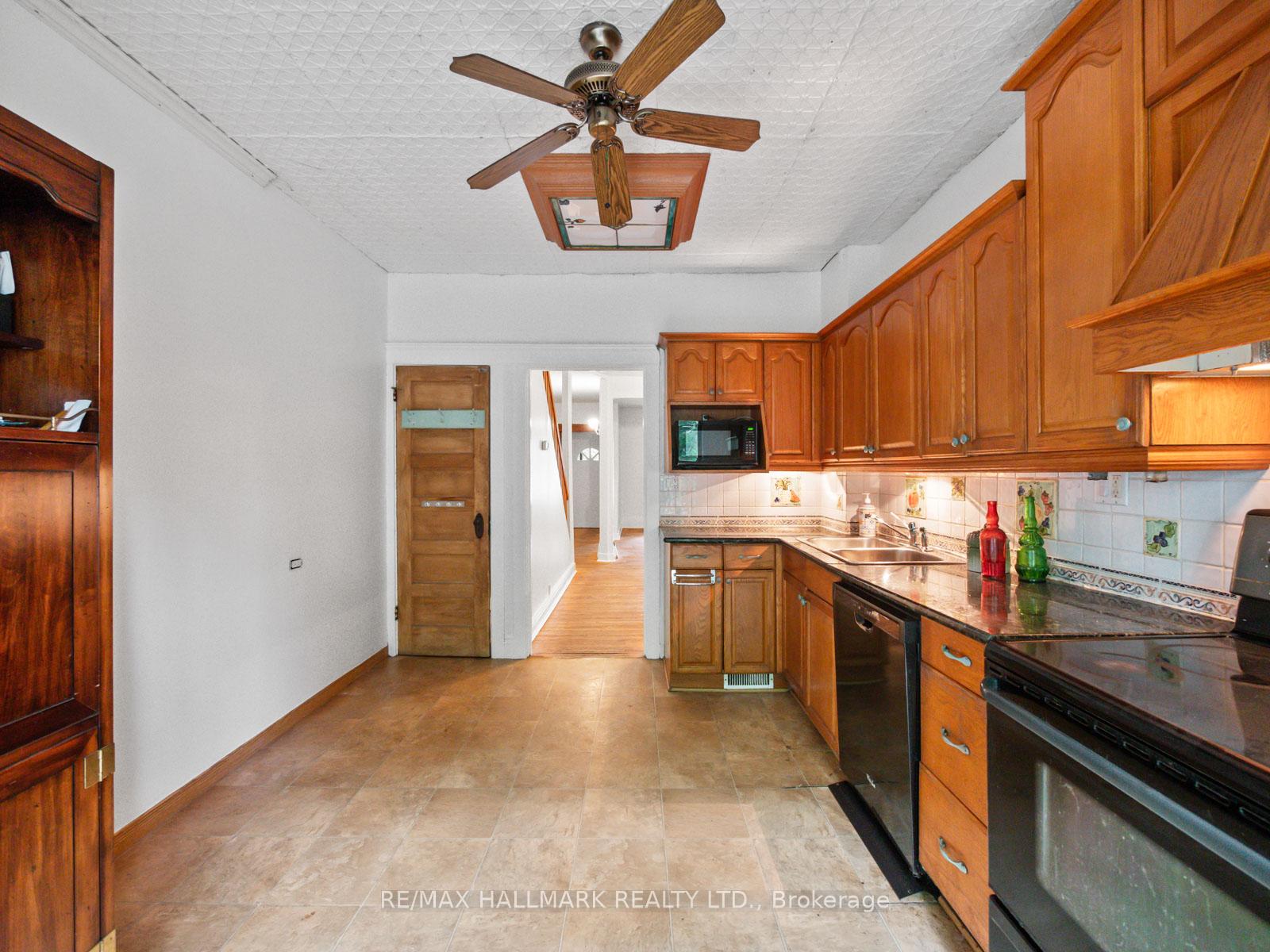 Photo 15 of 73 Withrow Avenue, Toronto, North Riverdale — HOMEH